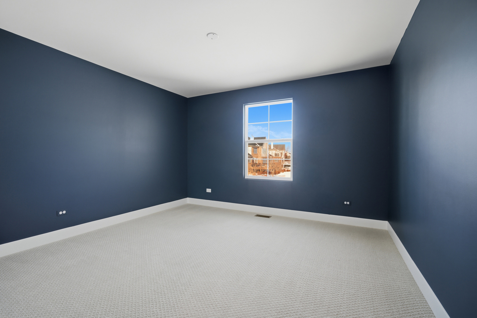 4 Crystal Downs Drive