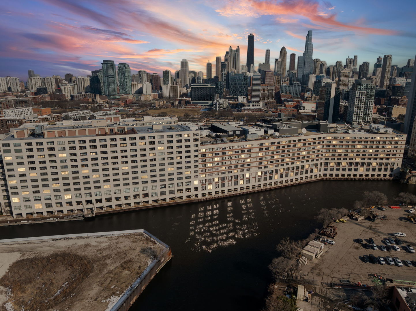 900 N Kingsbury Street Unit: 1071