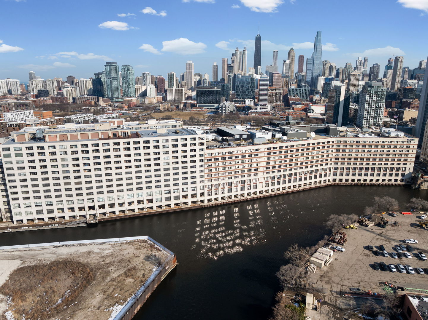 900 N Kingsbury Street Unit: 1071