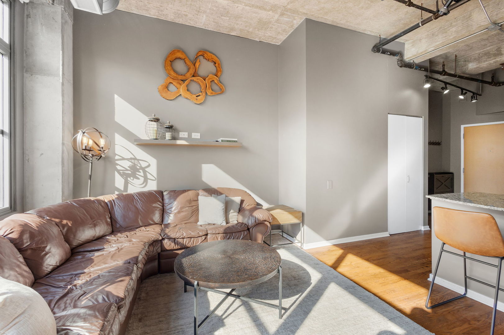 900 N Kingsbury Street Unit: 1071