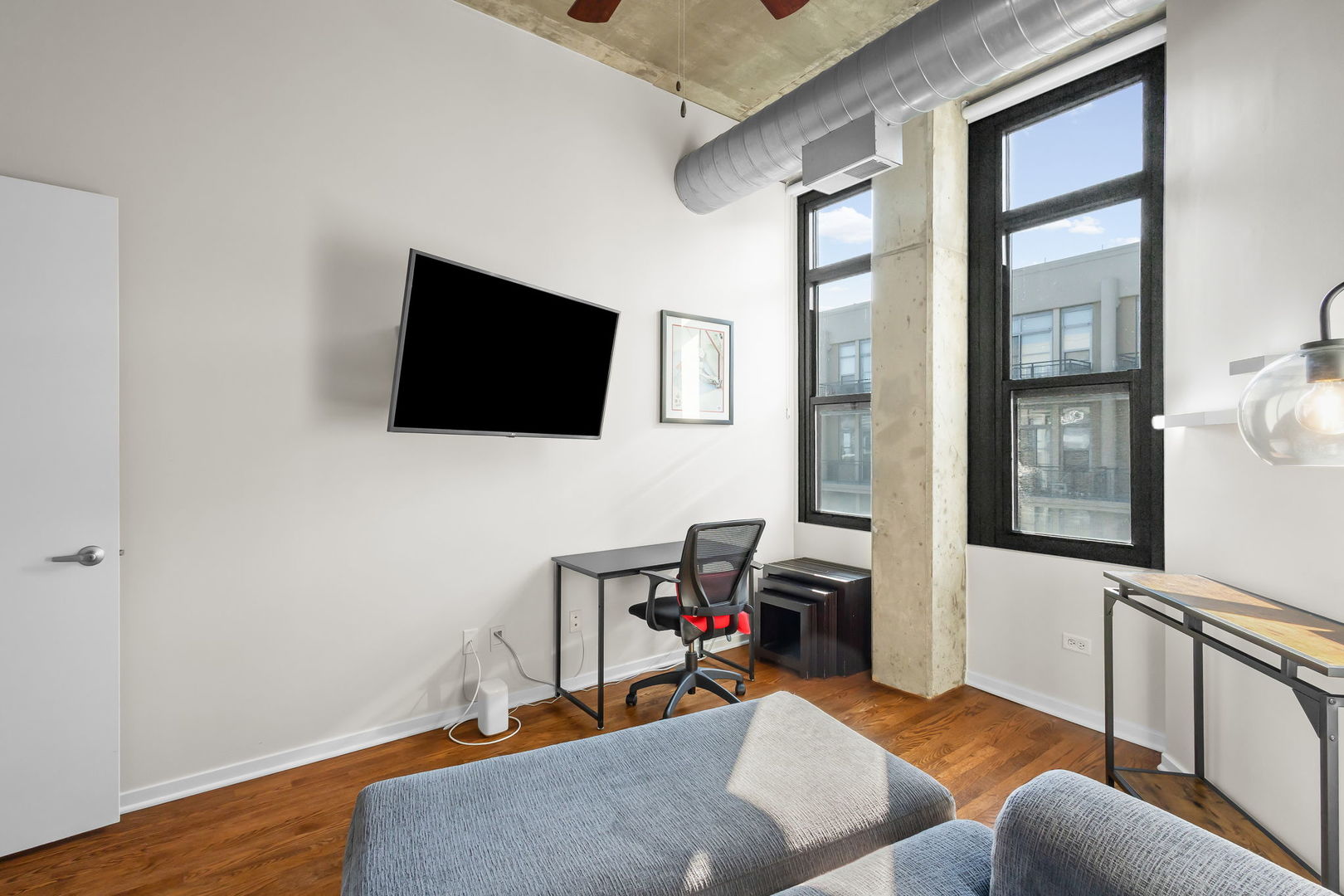 900 N Kingsbury Street Unit: 1071