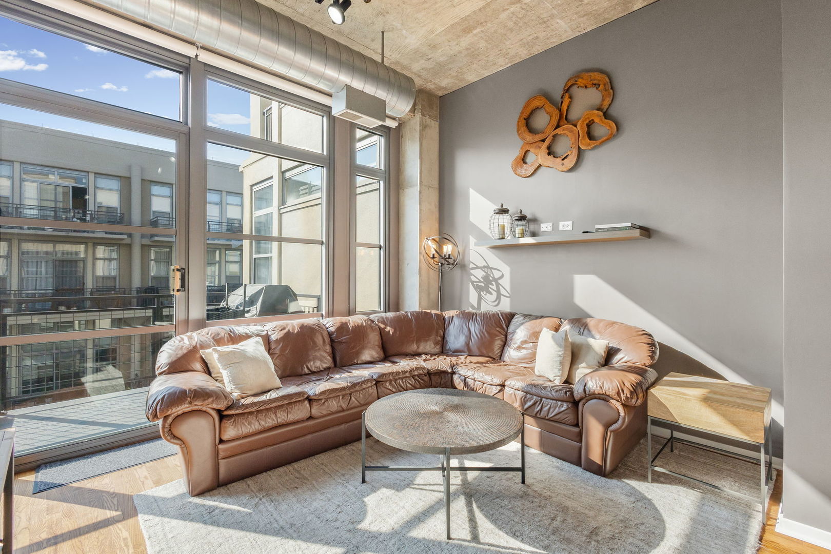 900 N Kingsbury Street Unit: 1071