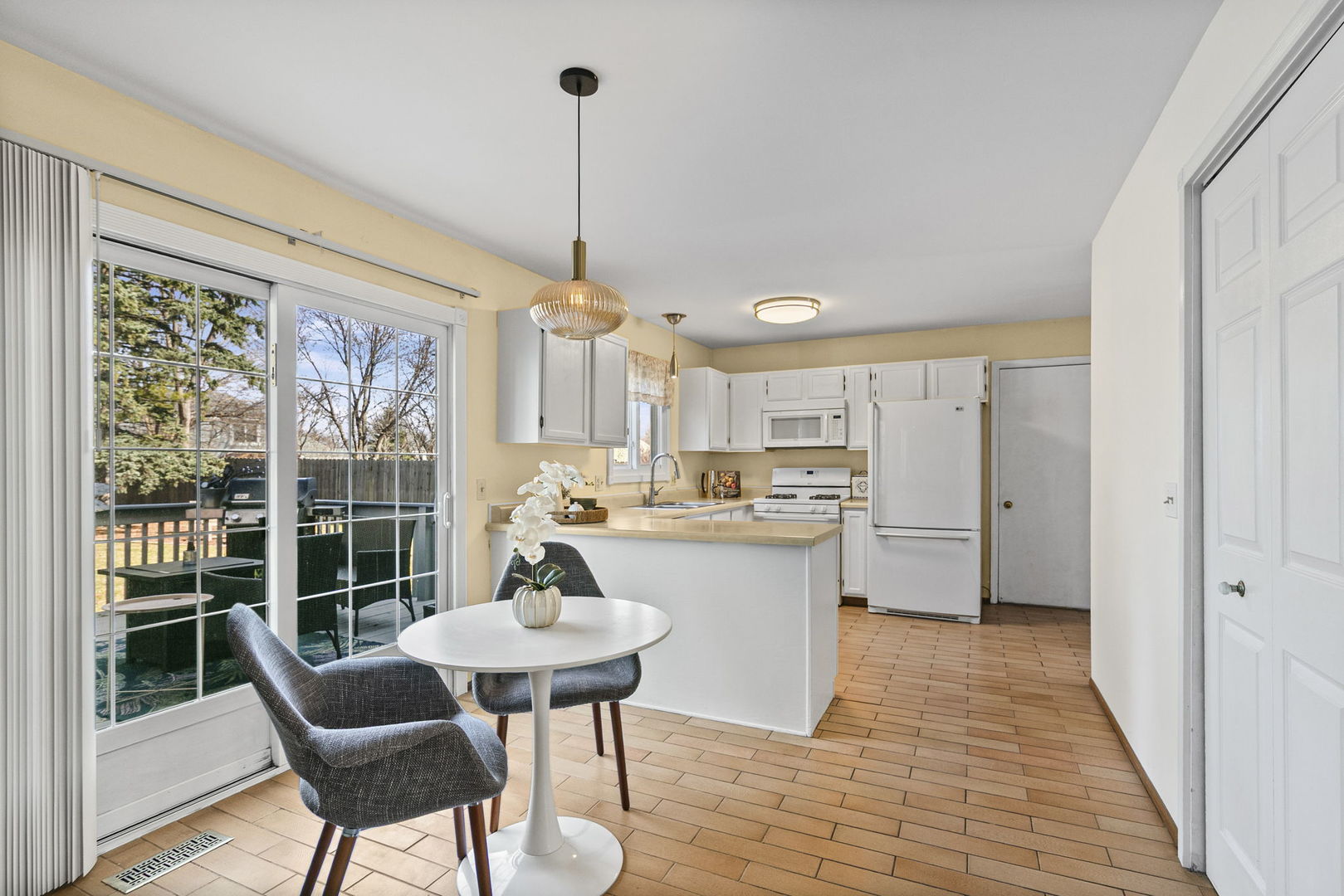 5774 Constitution Avenue