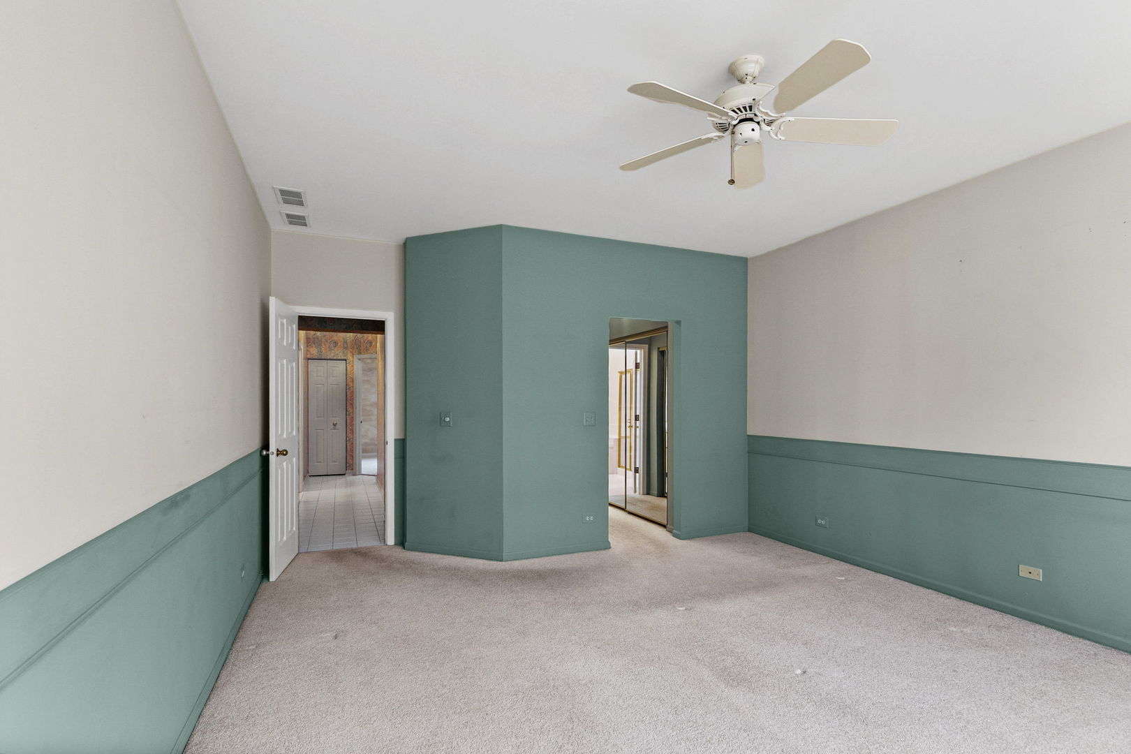 17527 W Stillwater Court