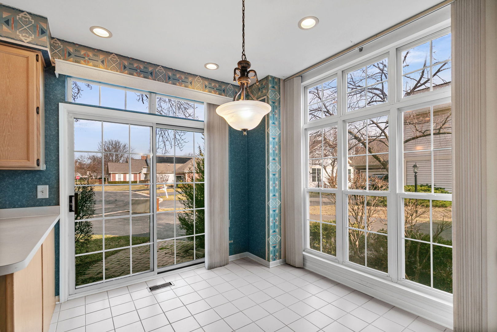 17527 W Stillwater Court