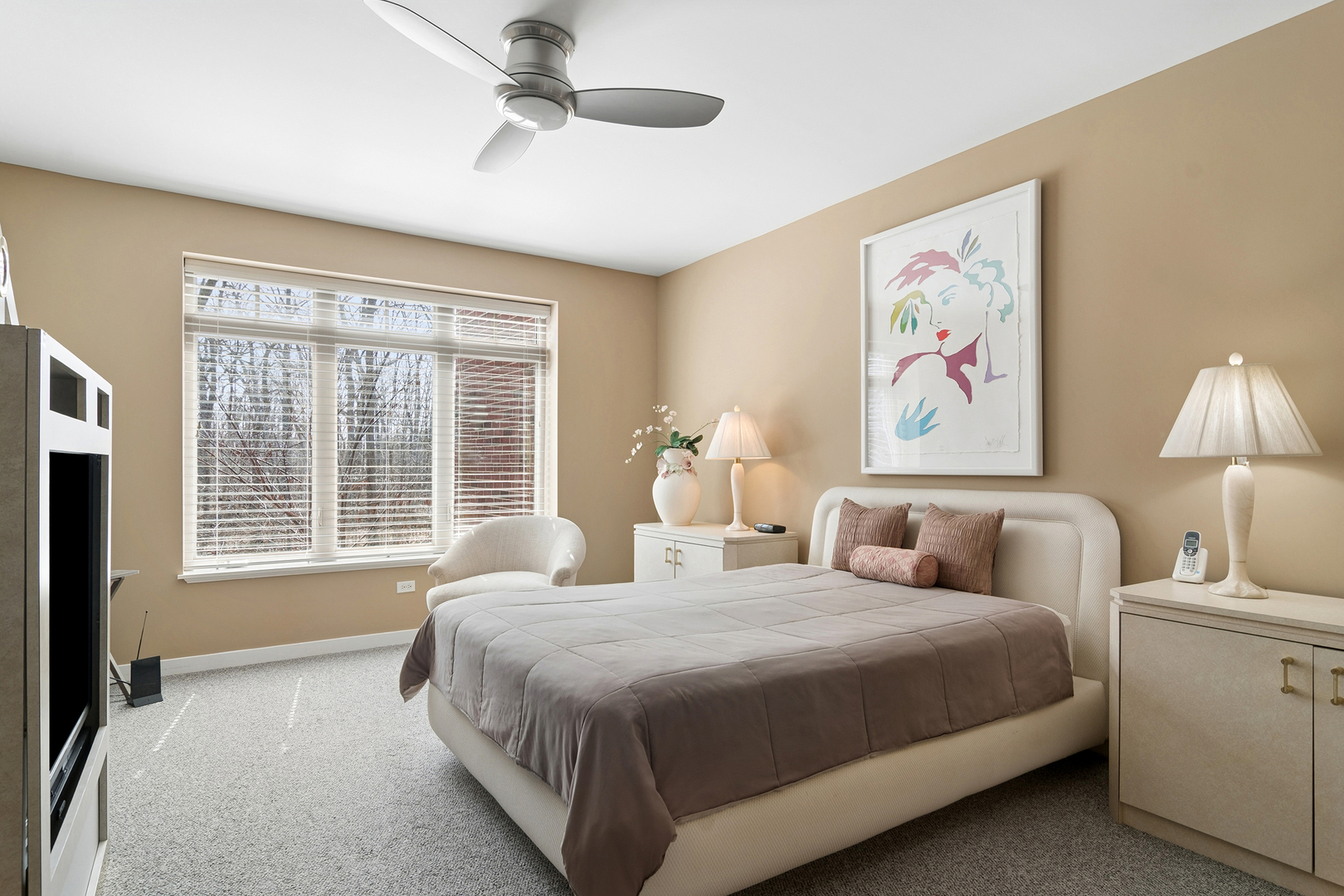 425 BENJAMIN Drive Unit: 202