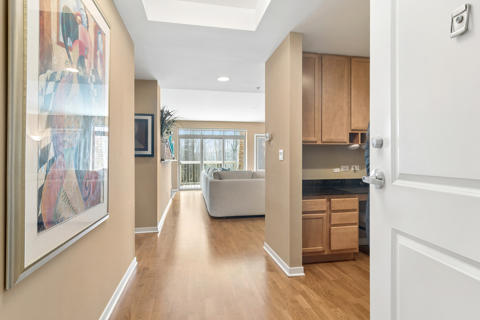 425 BENJAMIN Drive Unit: 202