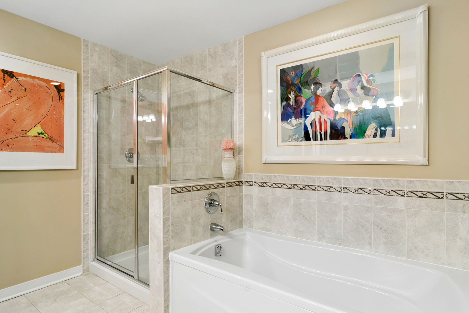425 BENJAMIN Drive Unit: 202