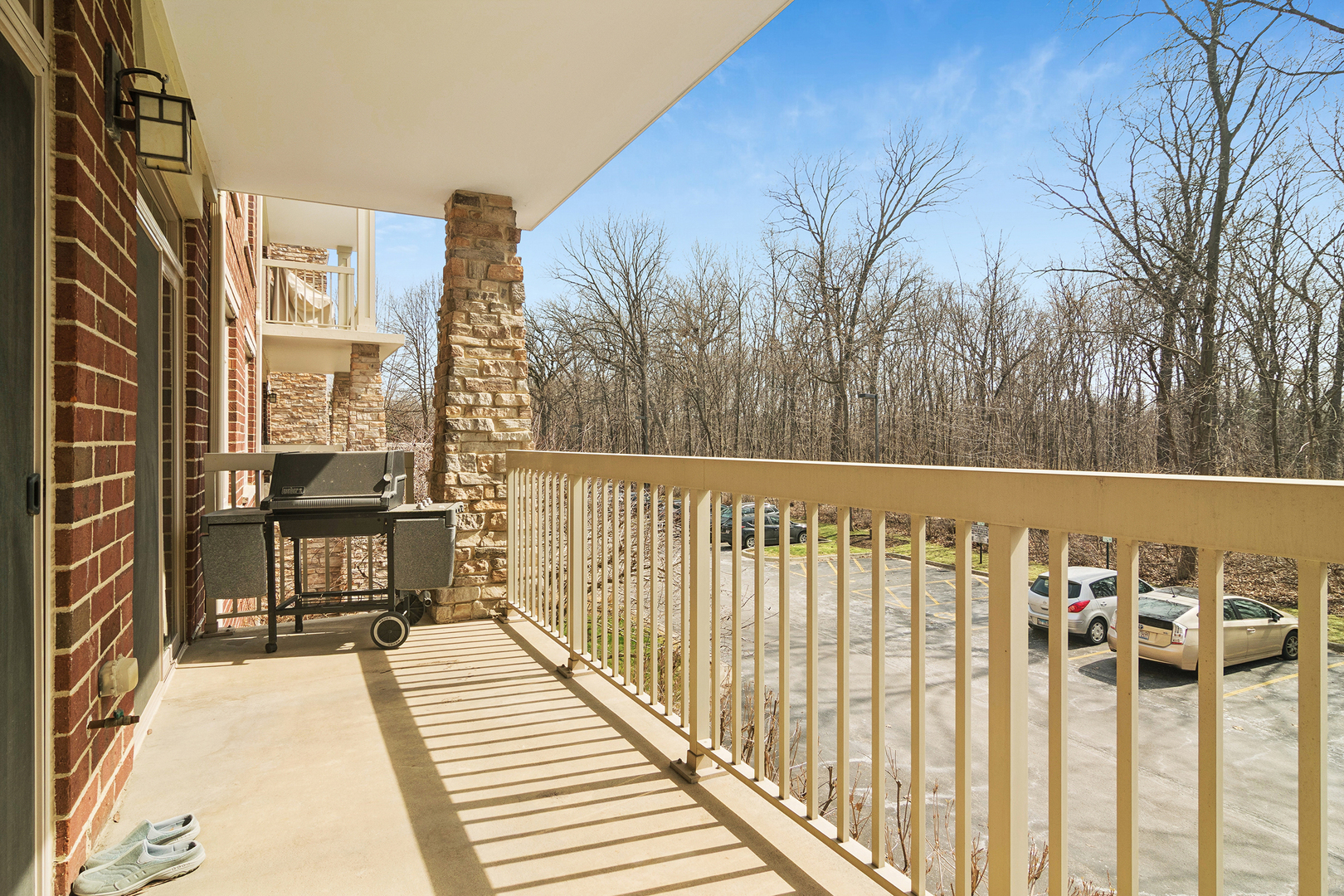 425 BENJAMIN Drive Unit: 202