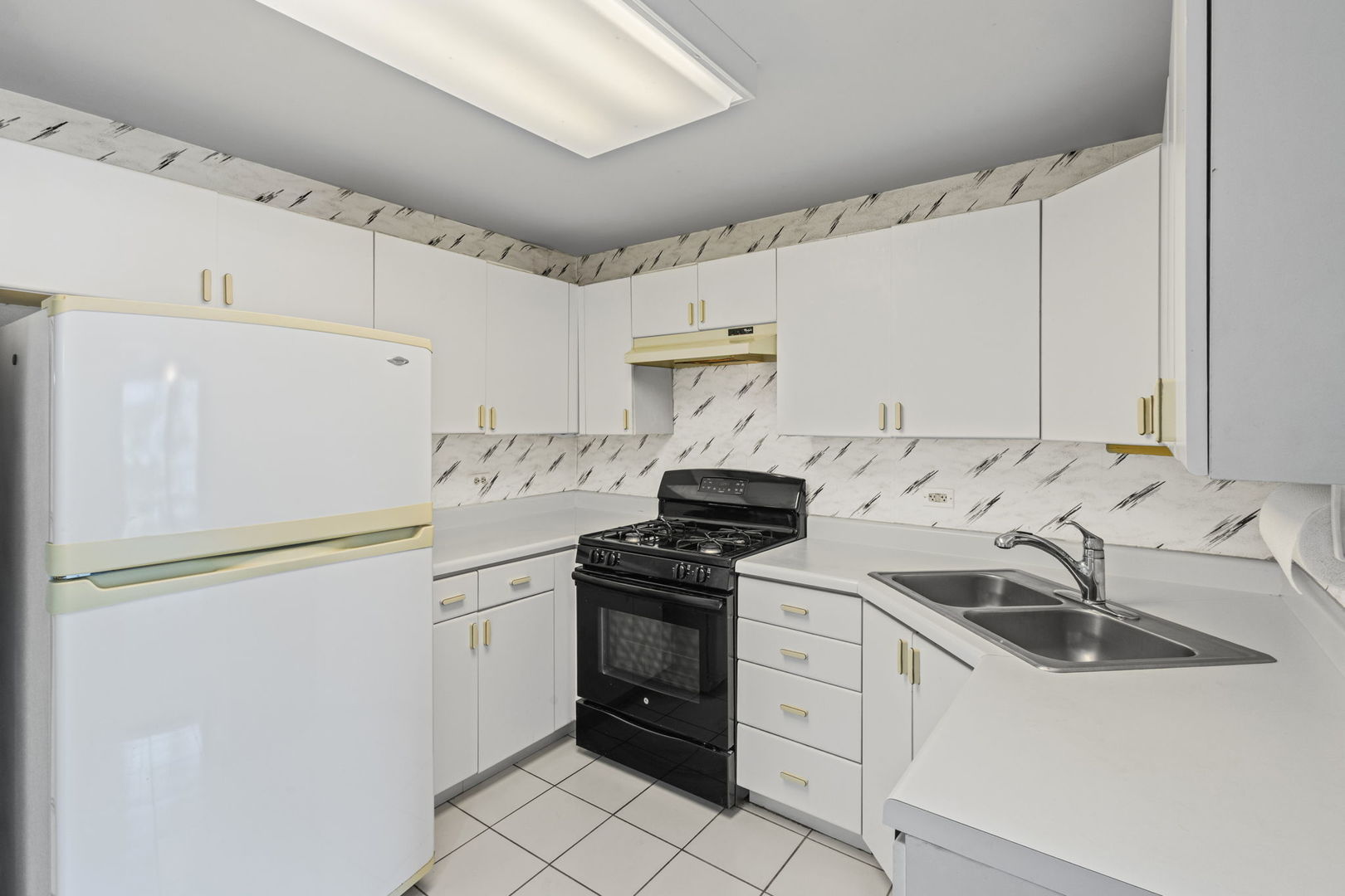 451 Town Place Circle Unit: 202