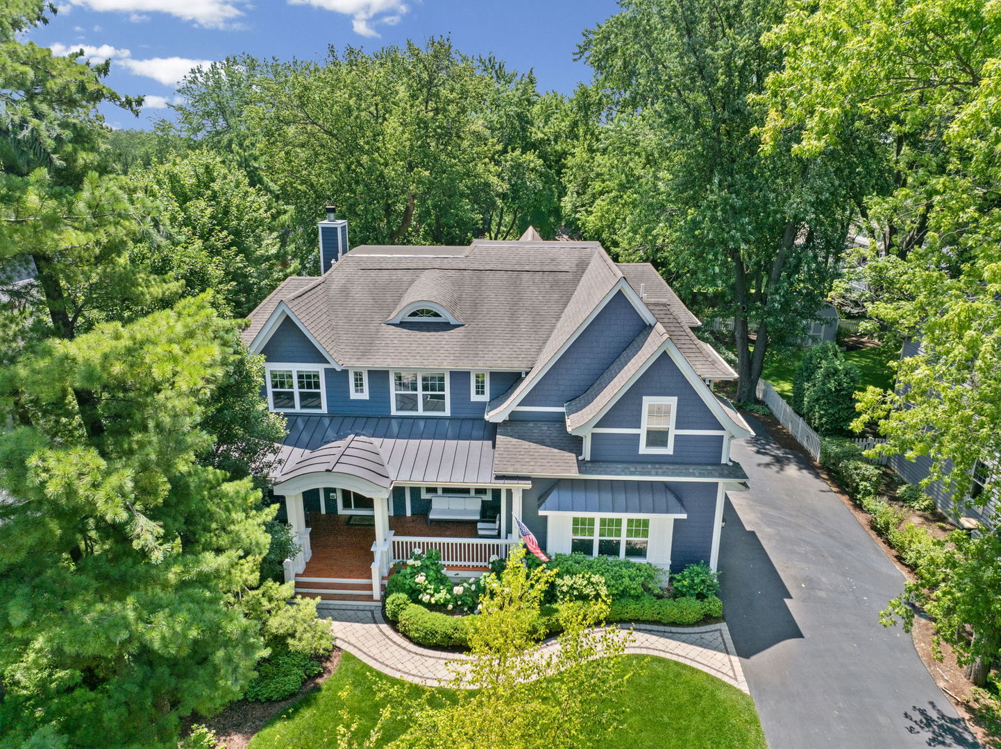 407 Lake Street