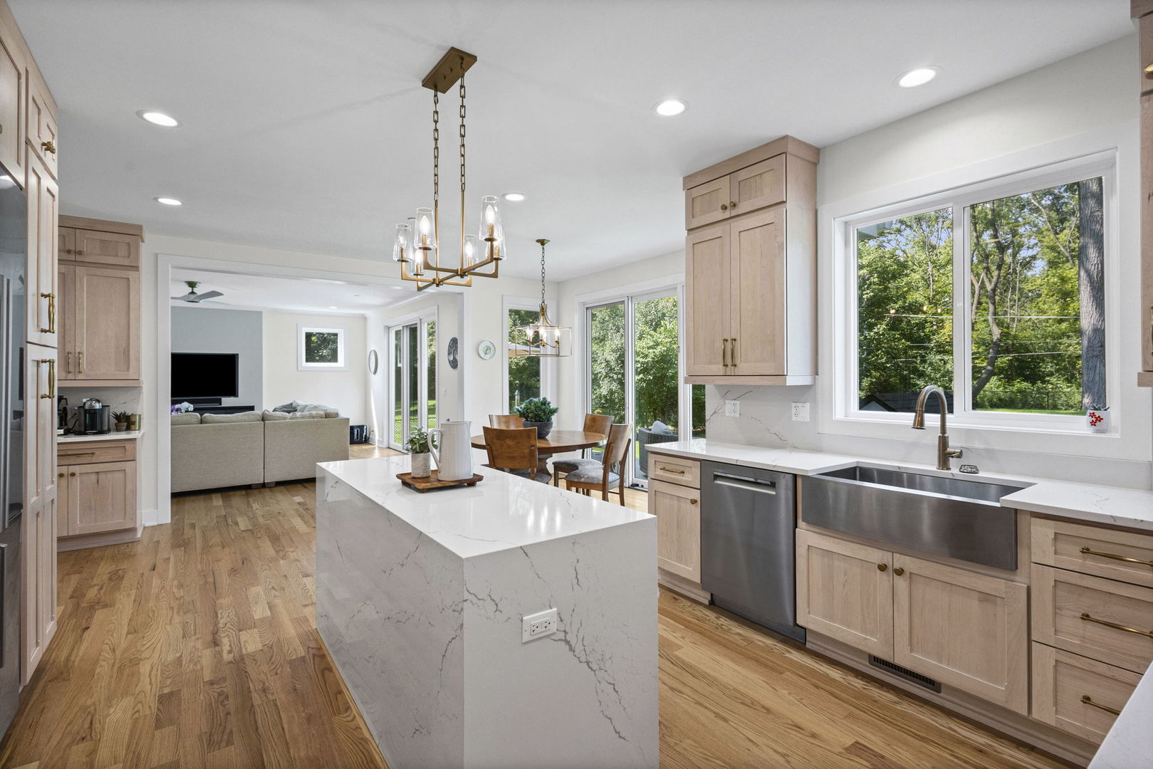 1760 Chris Court