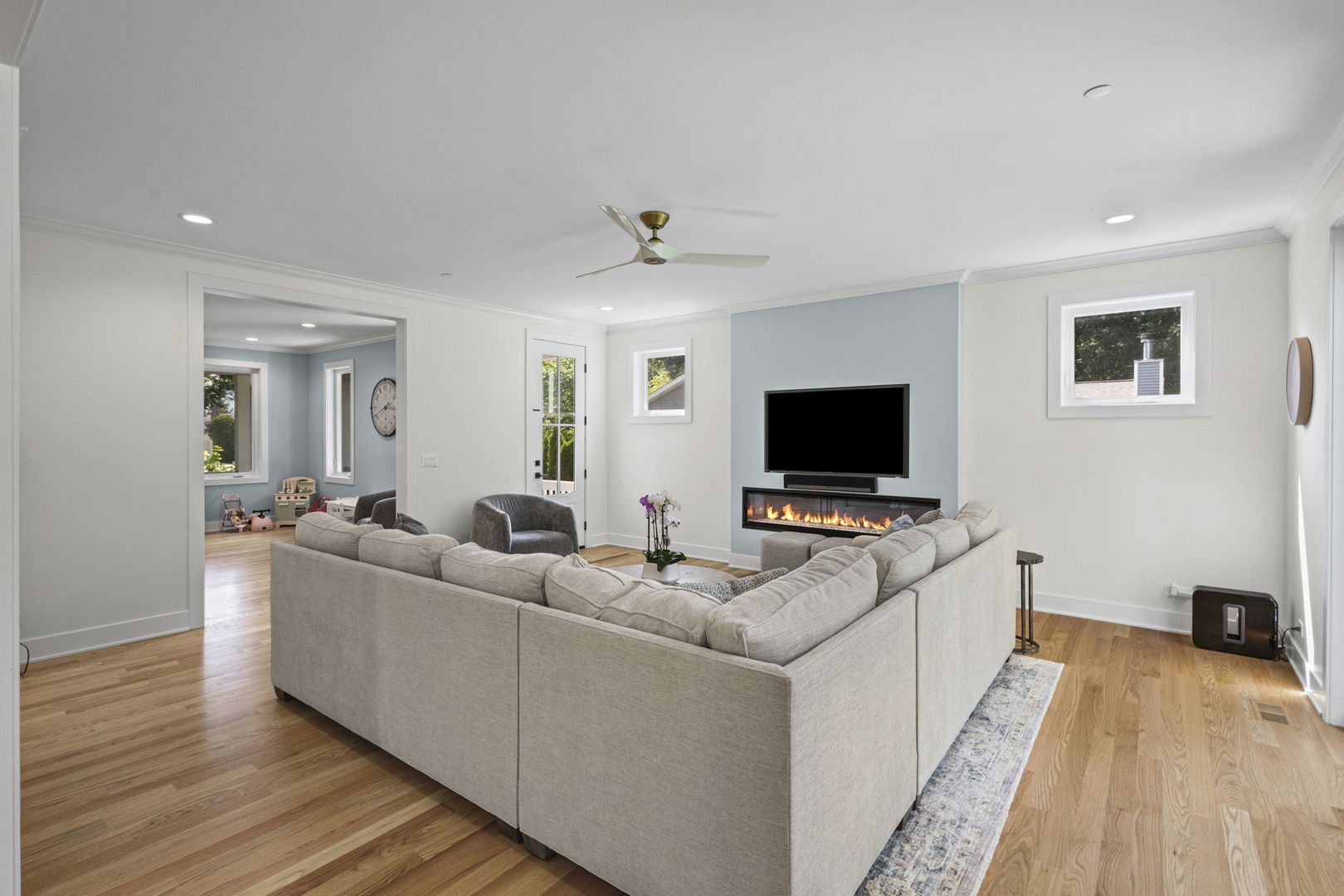 1760 Chris Court