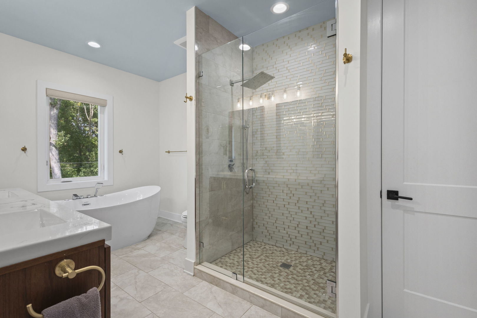 1760 Chris Court