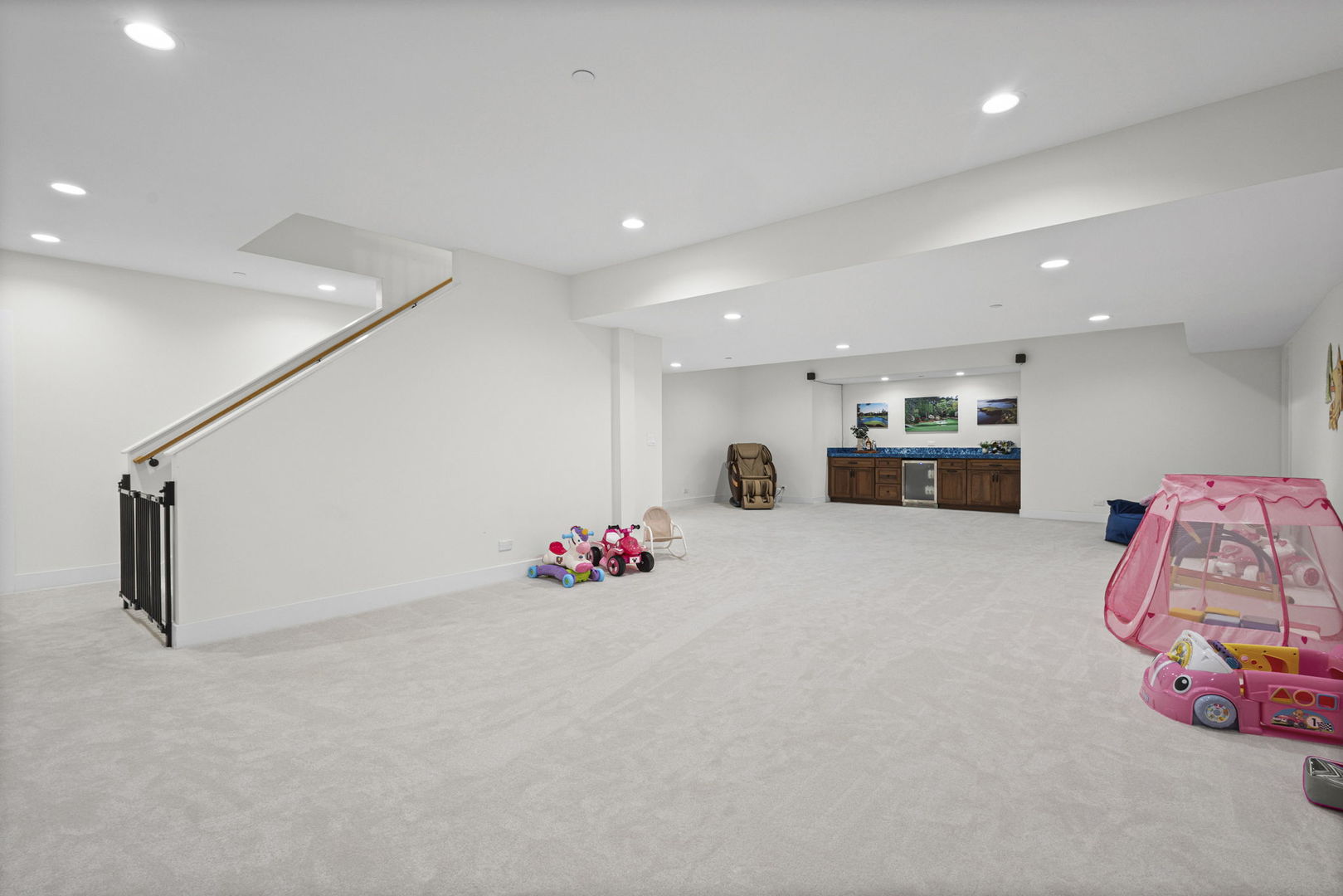 1760 Chris Court
