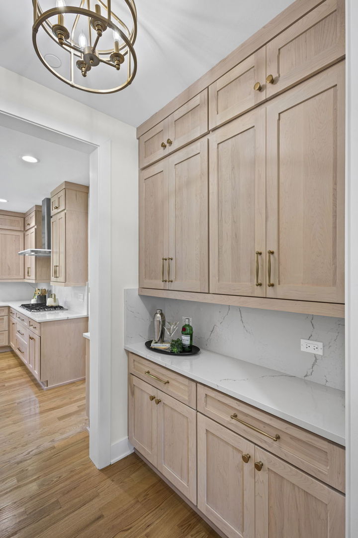 1760 Chris Court