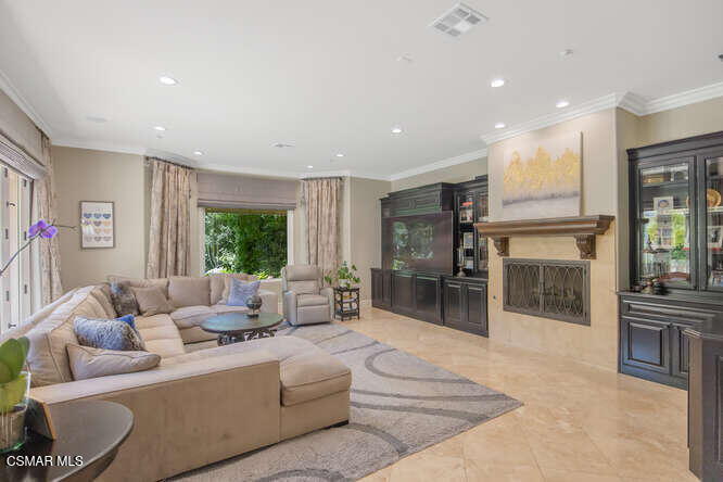421 Whitegate Road