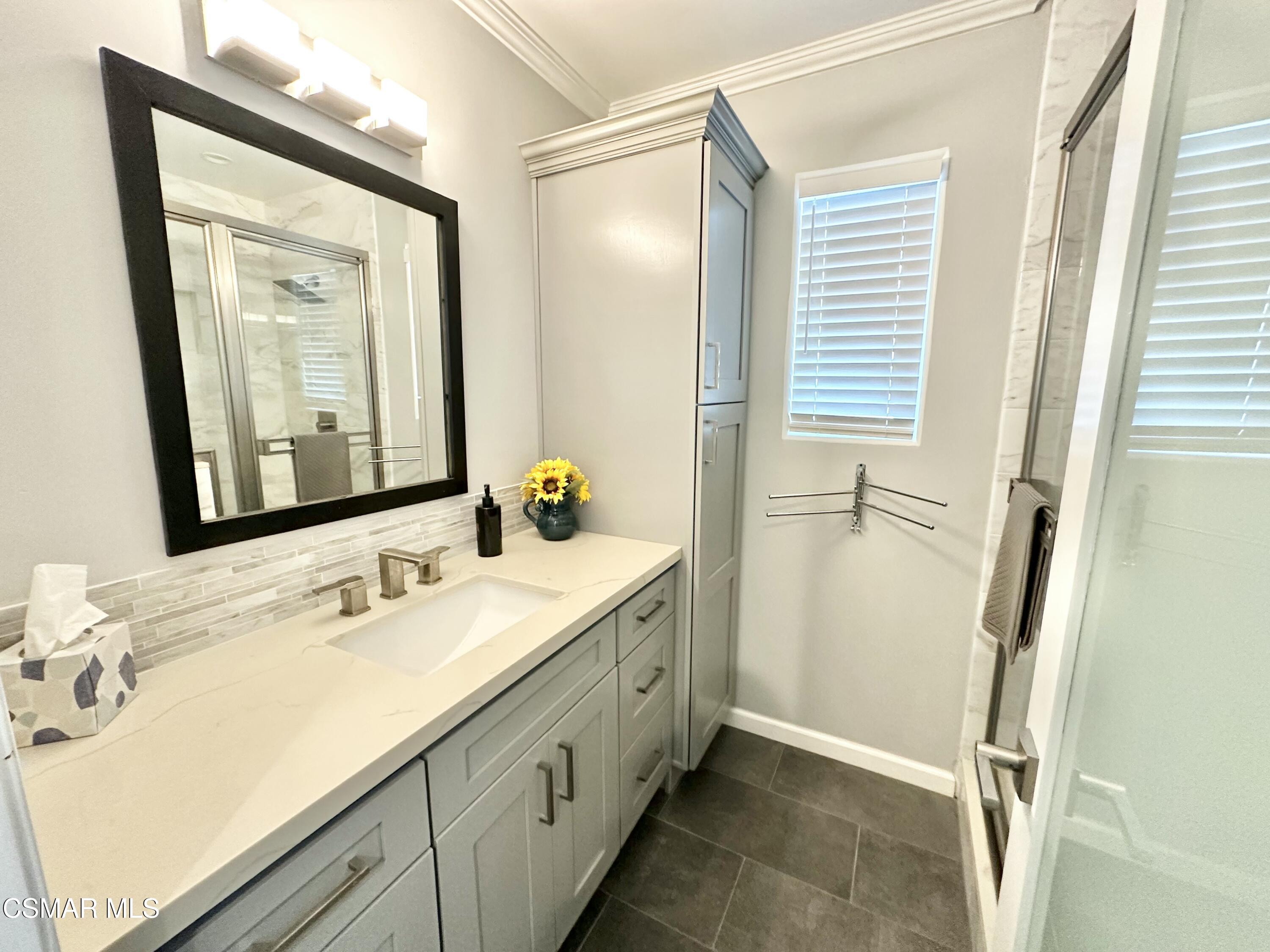 16412 Gilmore Street