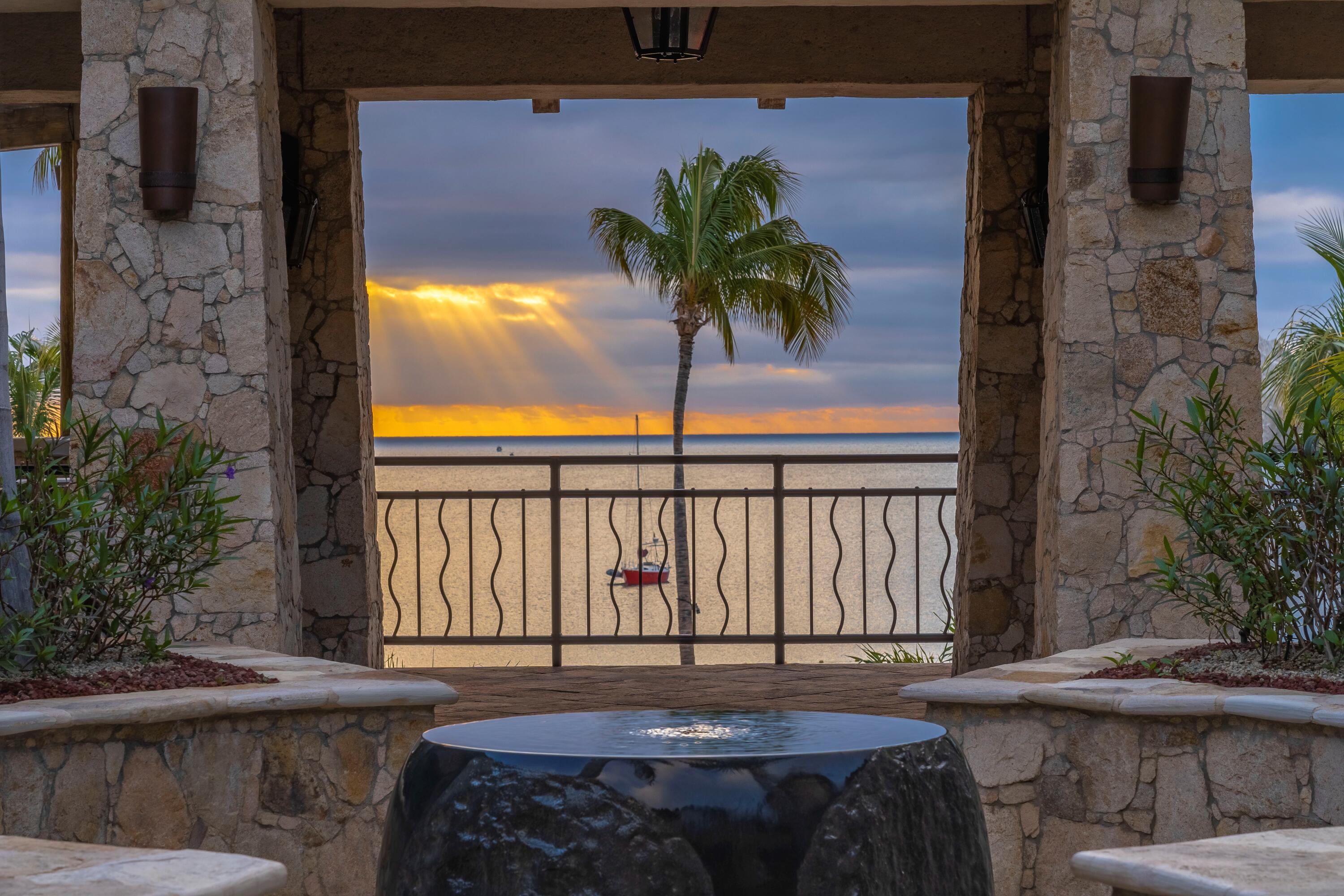 Residence, Hacienda Beachclub