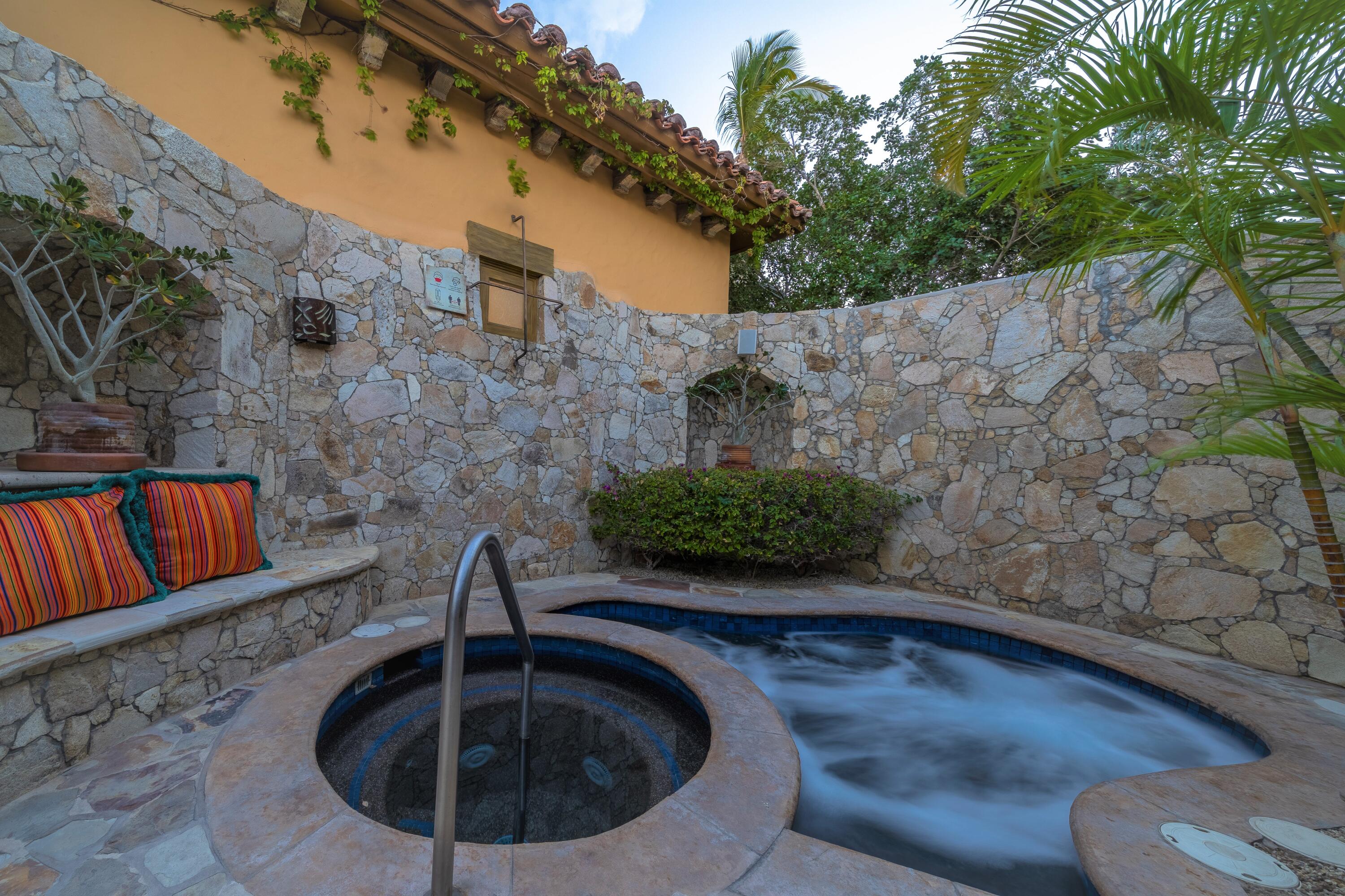 Residence, Hacienda Beachclub