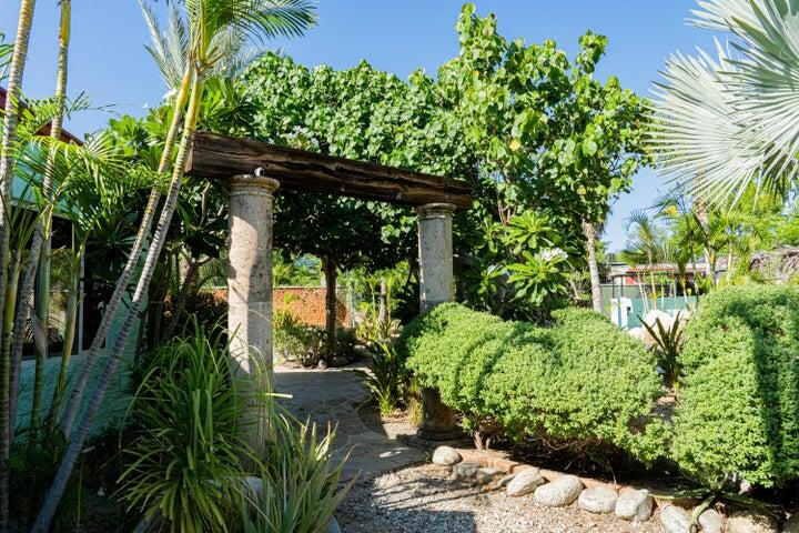 Lot 04 Manzana 01 Miraflores BCS, Miraflores Escape