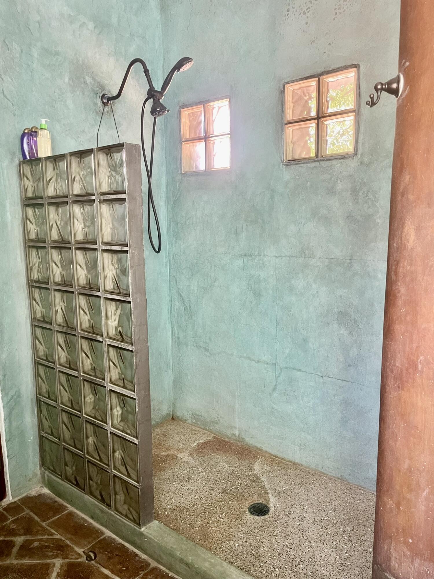 Lot 04 Manzana 01 Miraflores BCS, Miraflores Escape