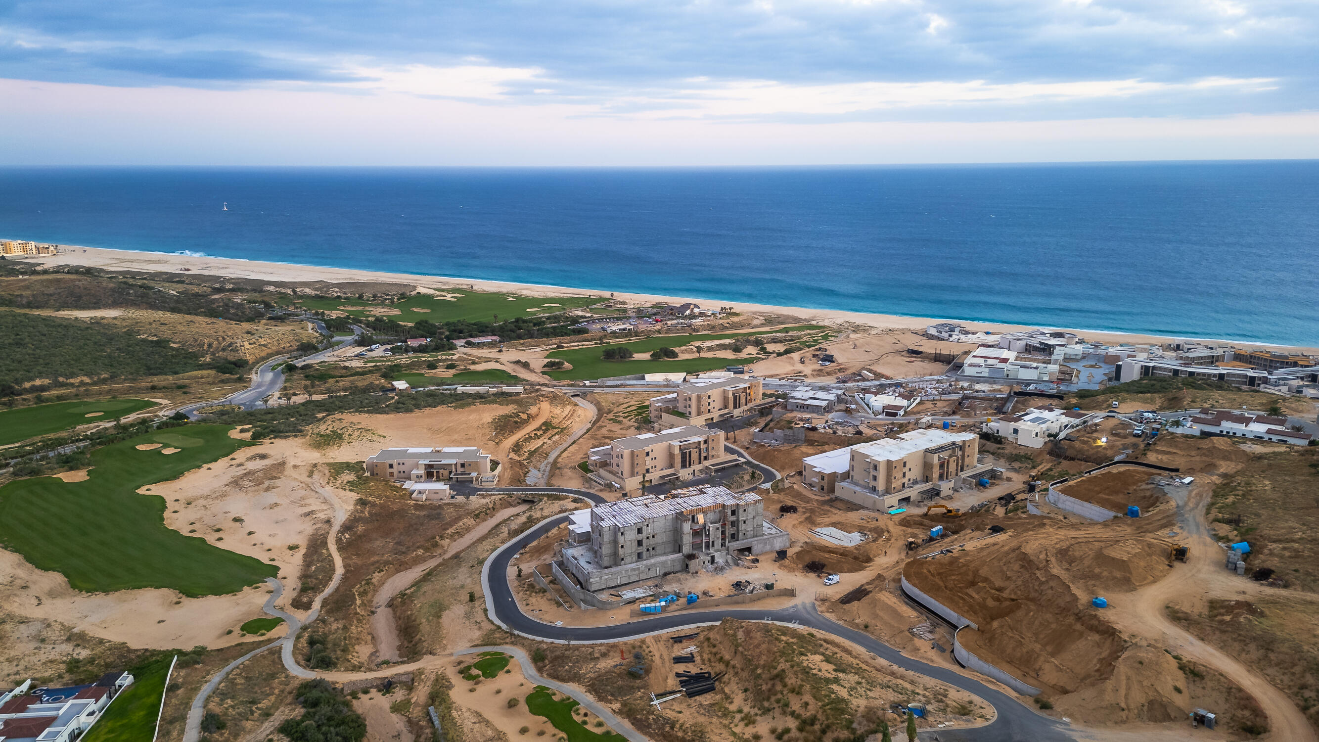 Luxury Ocean & Golf Condo