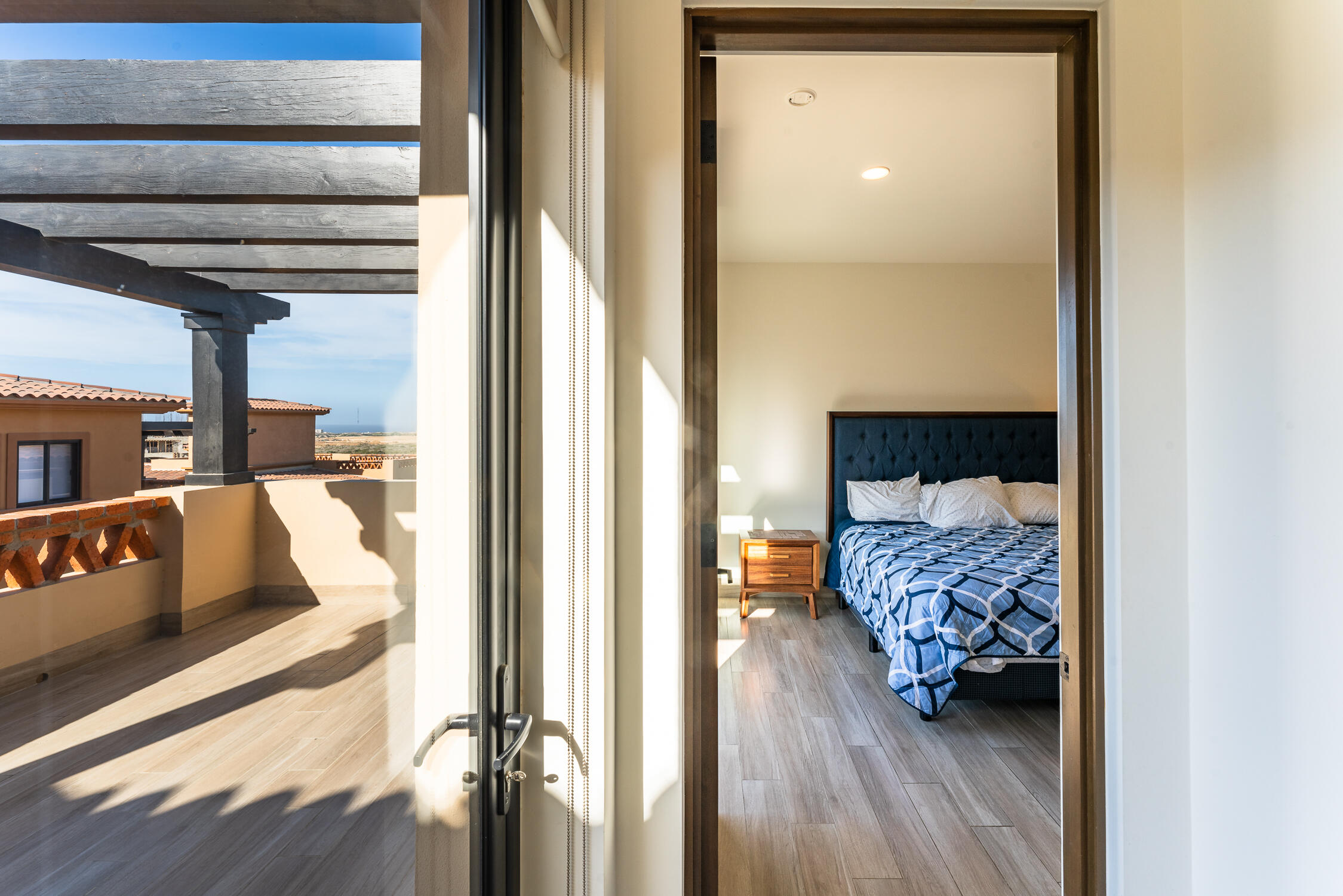 FINANCING 1 BD PENTHOUSE