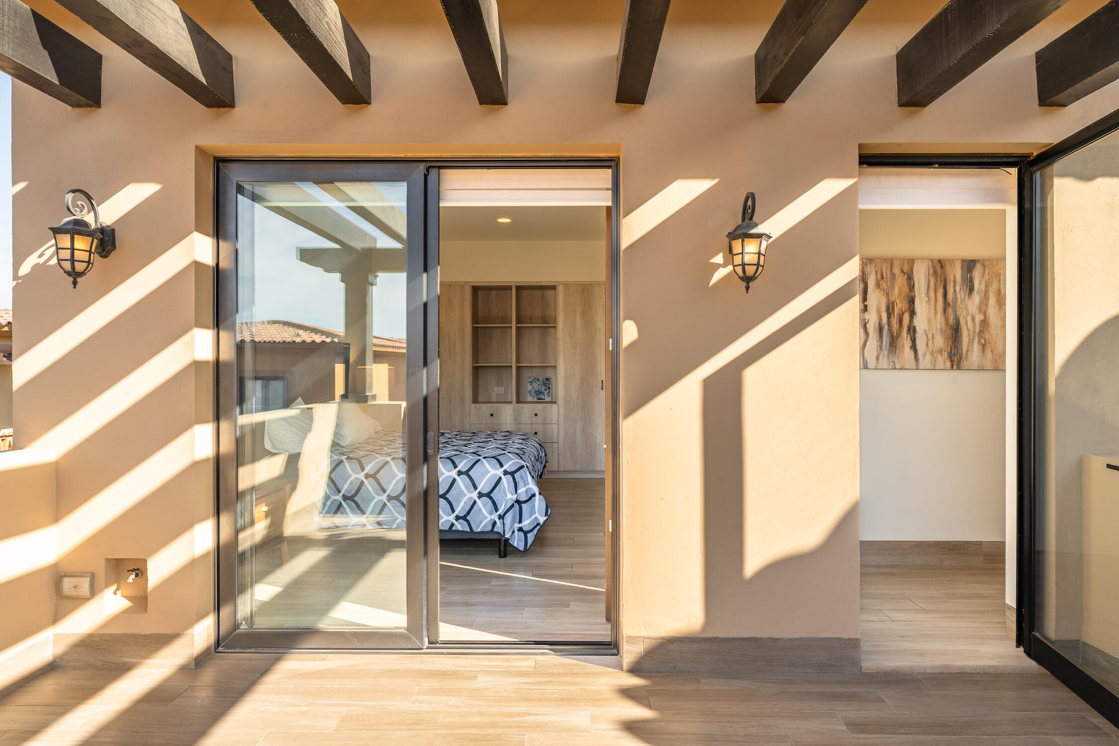 FINANCING 1 BD PENTHOUSE