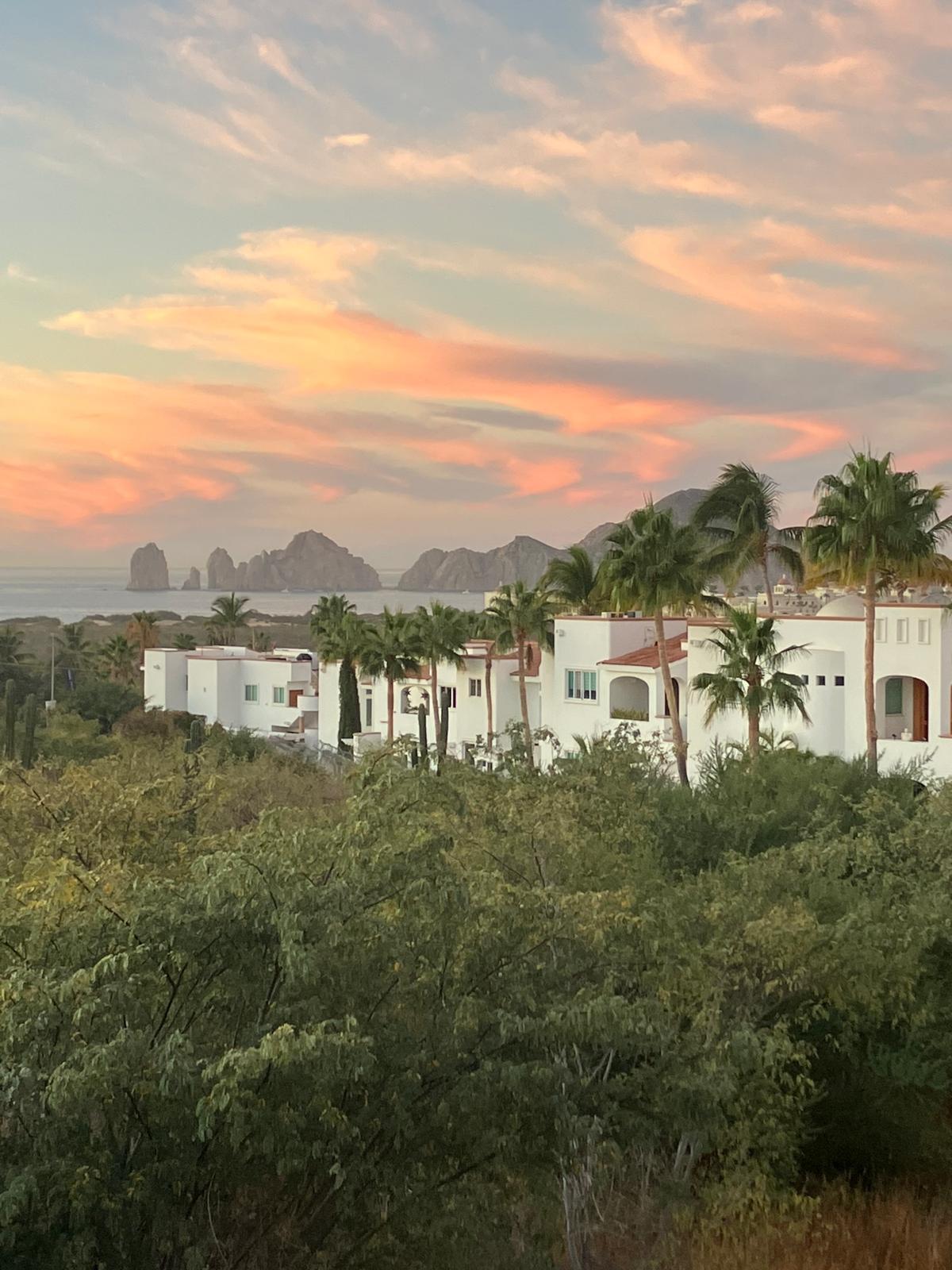 4 Isla Pacifica, Vista Real