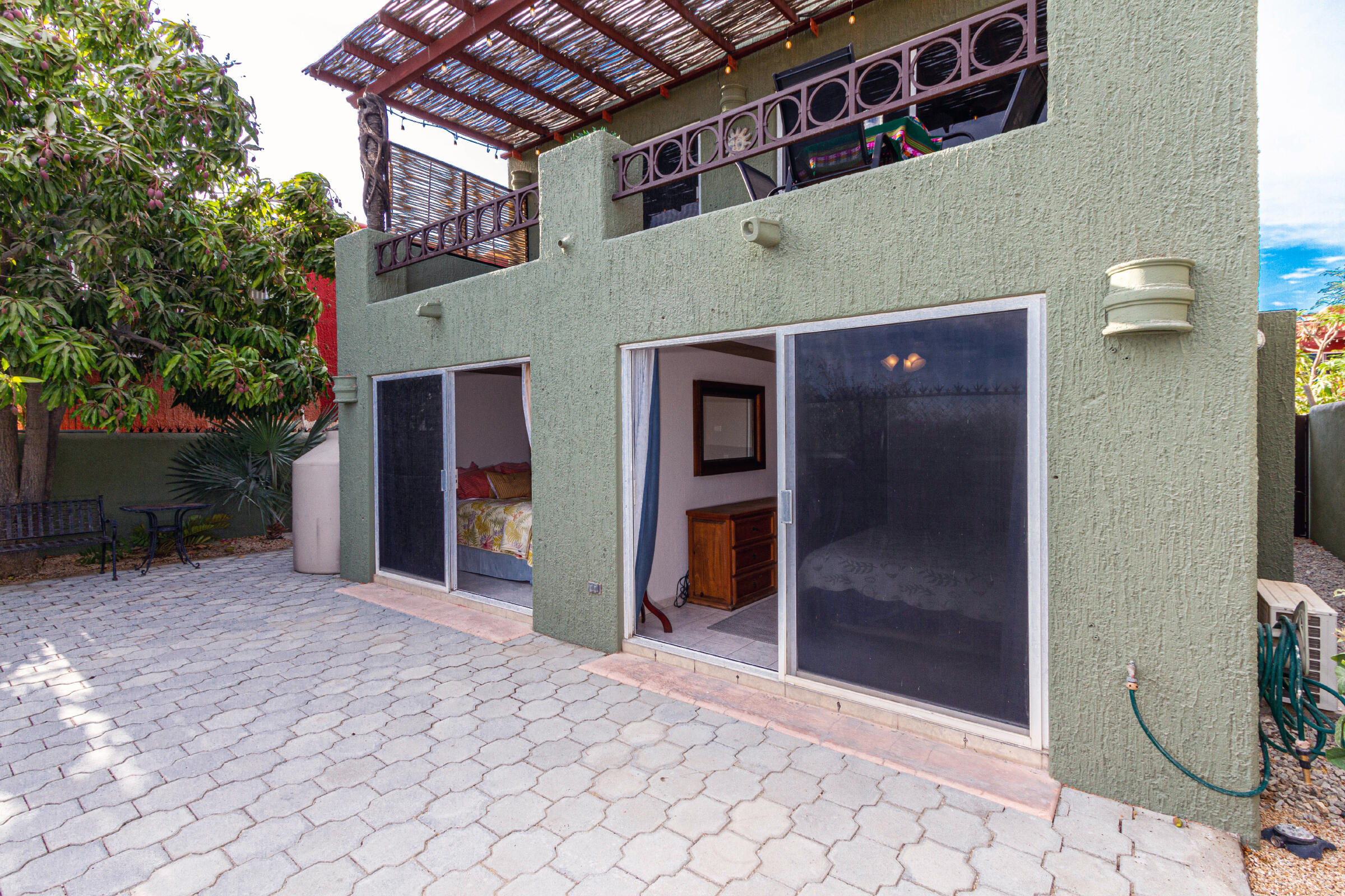 4 Isla Pacifica, Vista Real