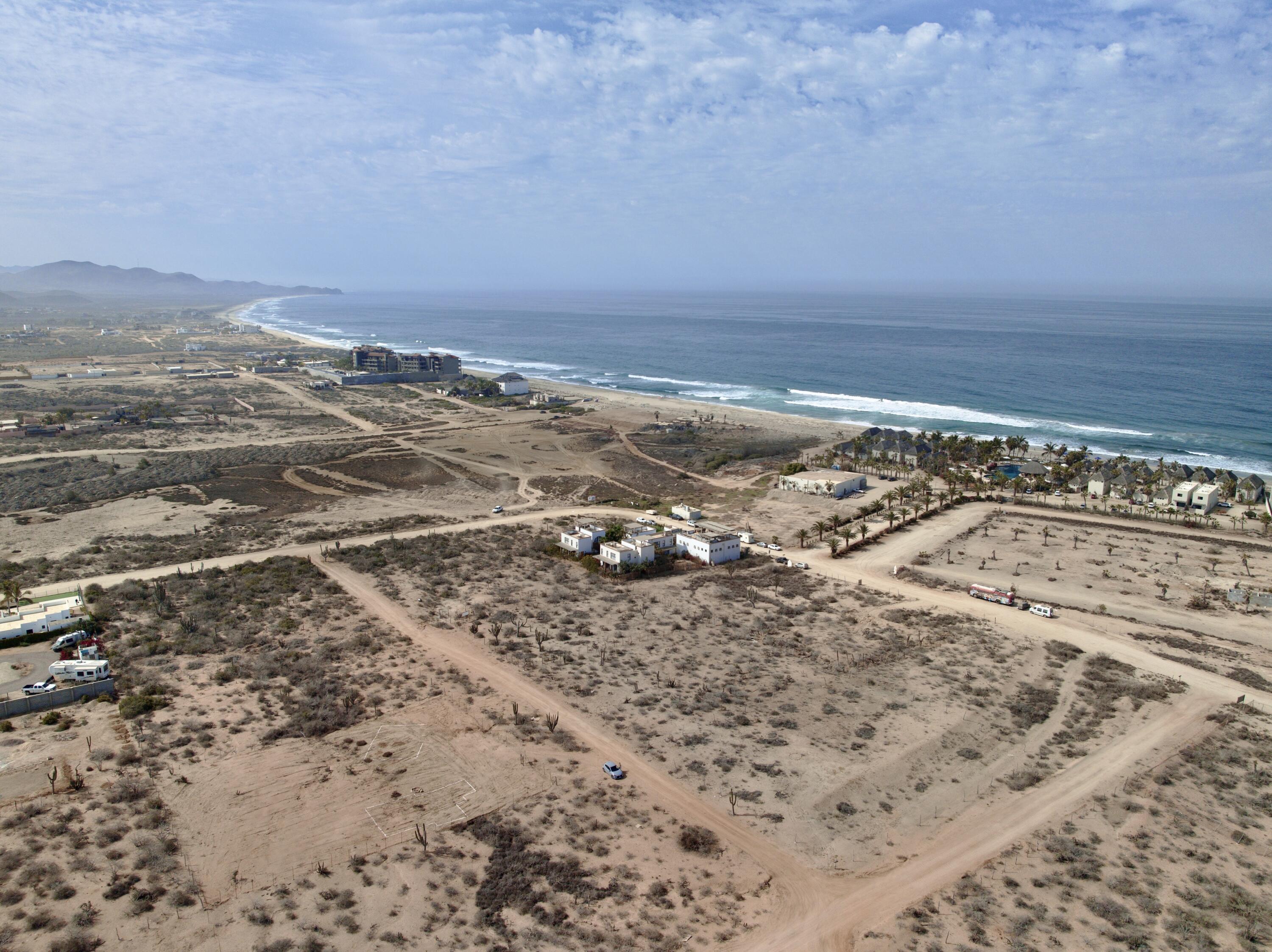 Cerritos Beach Lot