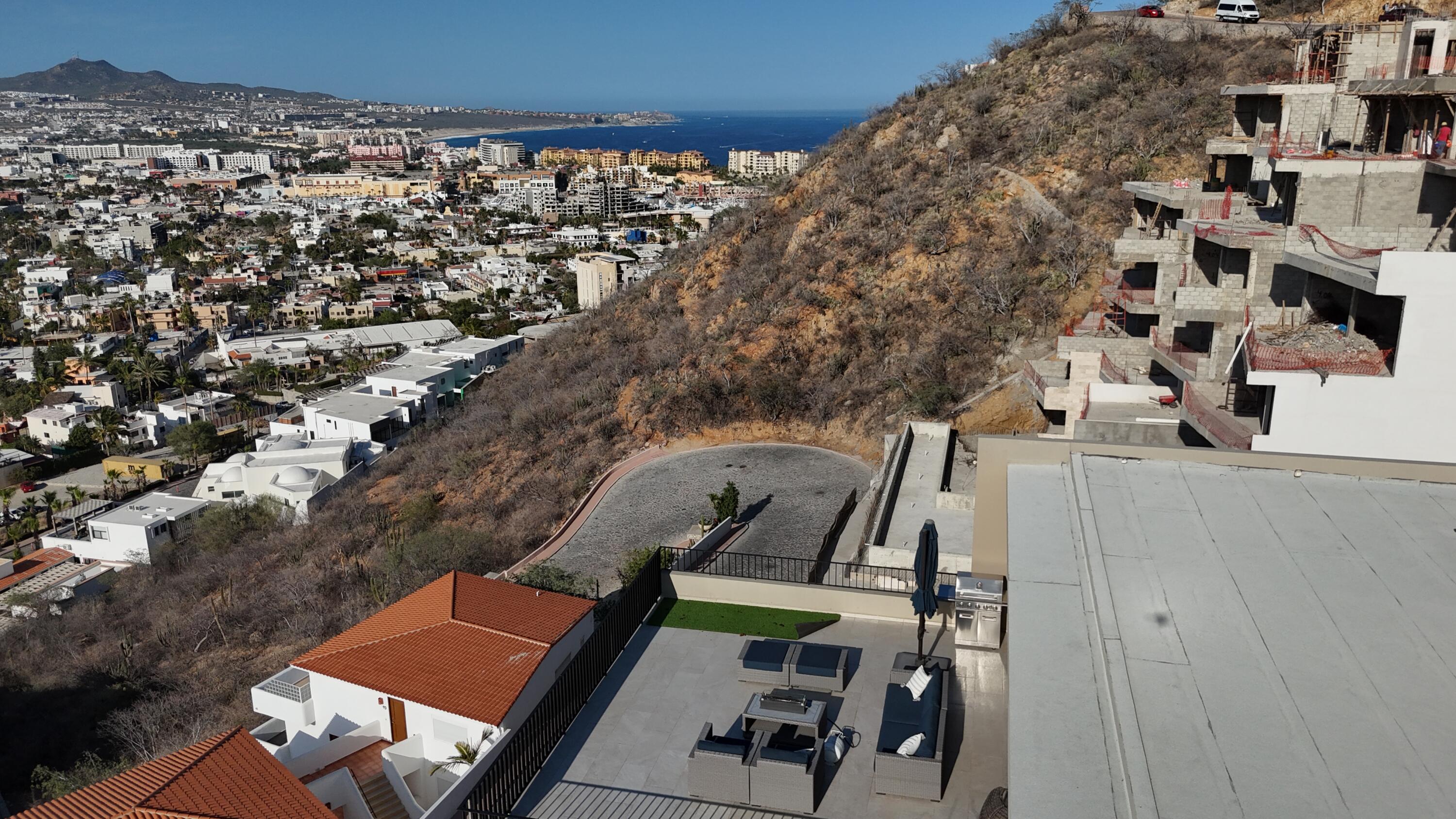 PH w. Big Terrace & Ocean View