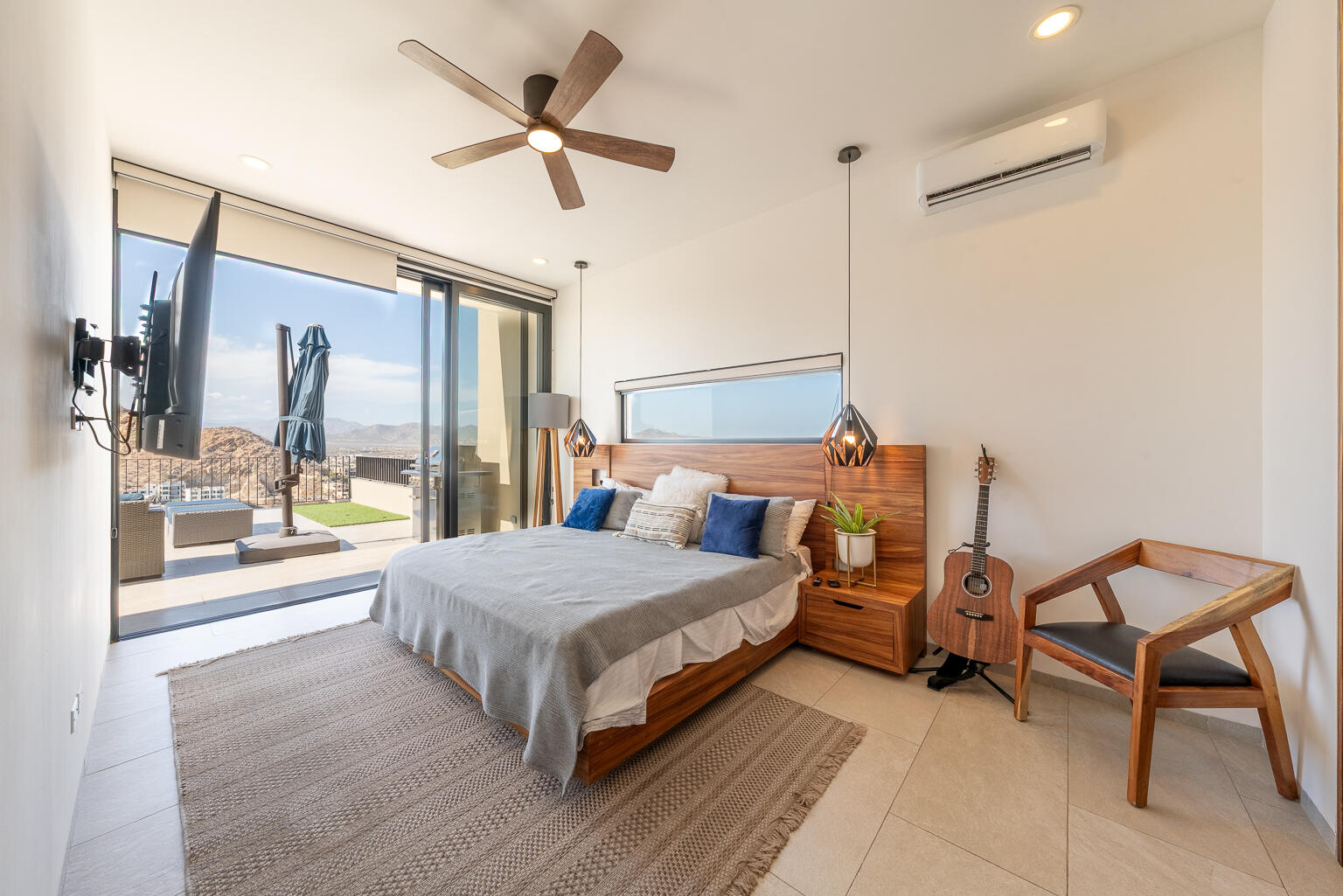 PH w. Big Terrace & Ocean View