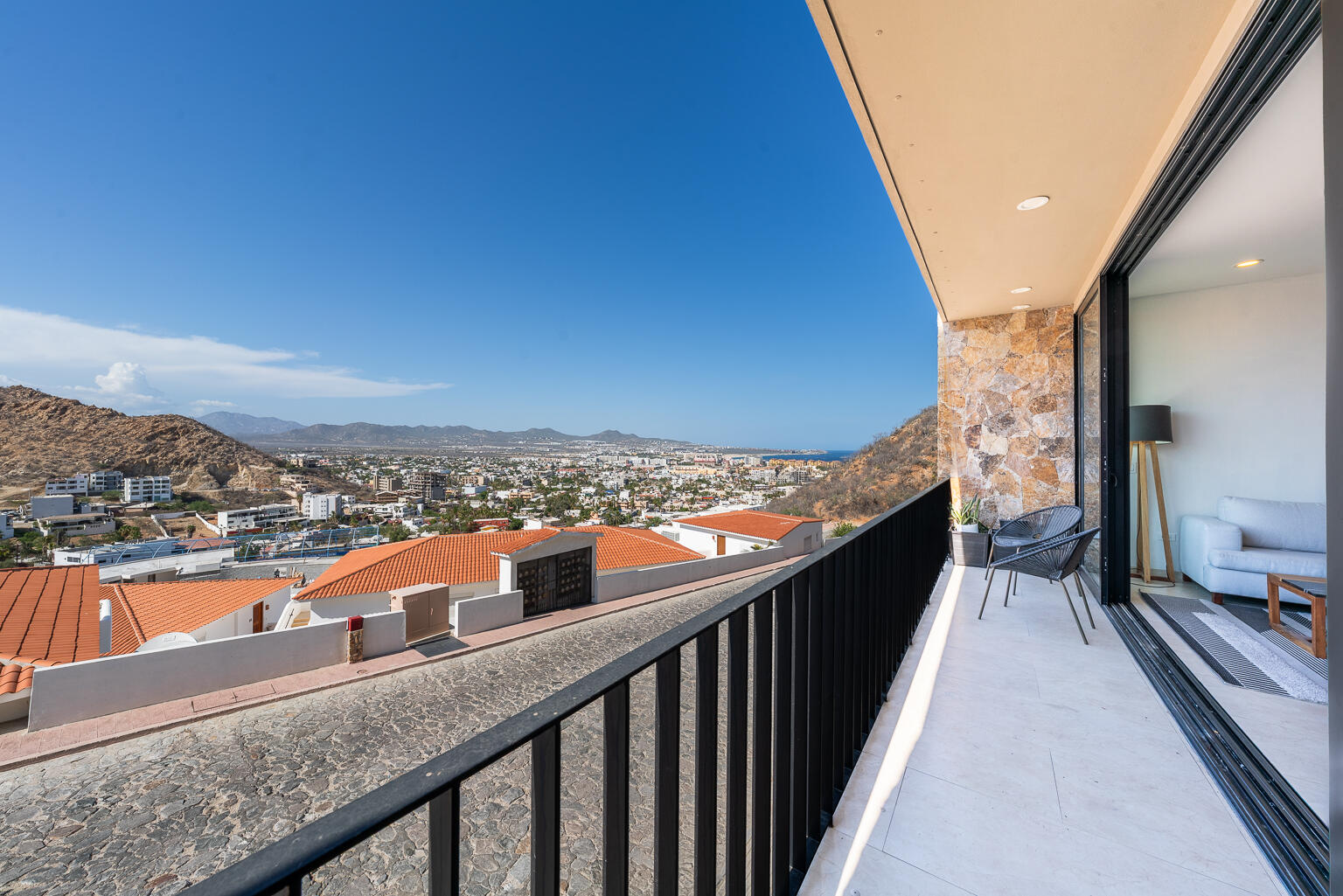 Camino Bonito Ote, 202 Pedregal One Turnkey