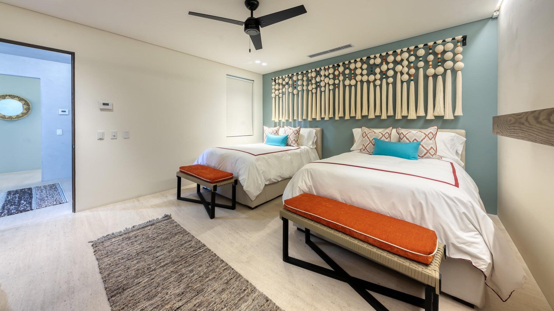 1 Homes Cabo, Hacienda Beachclub Phase 2