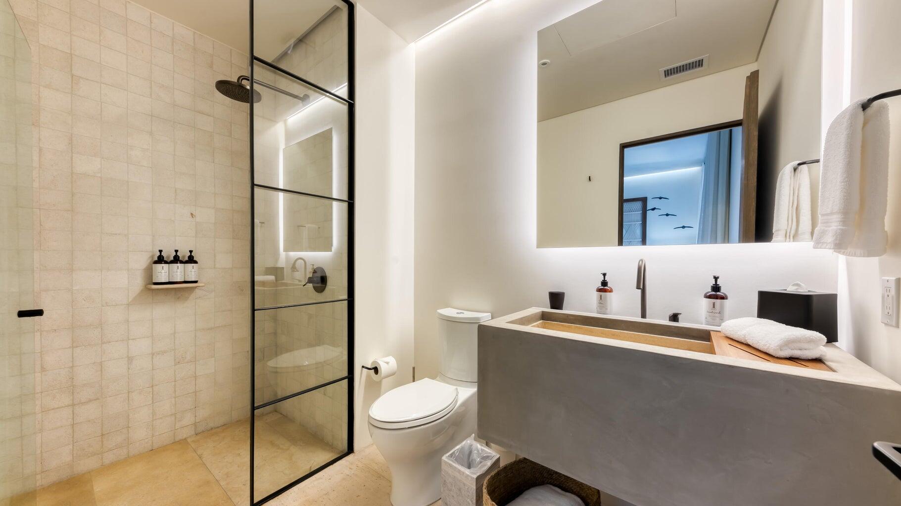 1 Homes Cabo, Hacienda Beachclub Phase 2