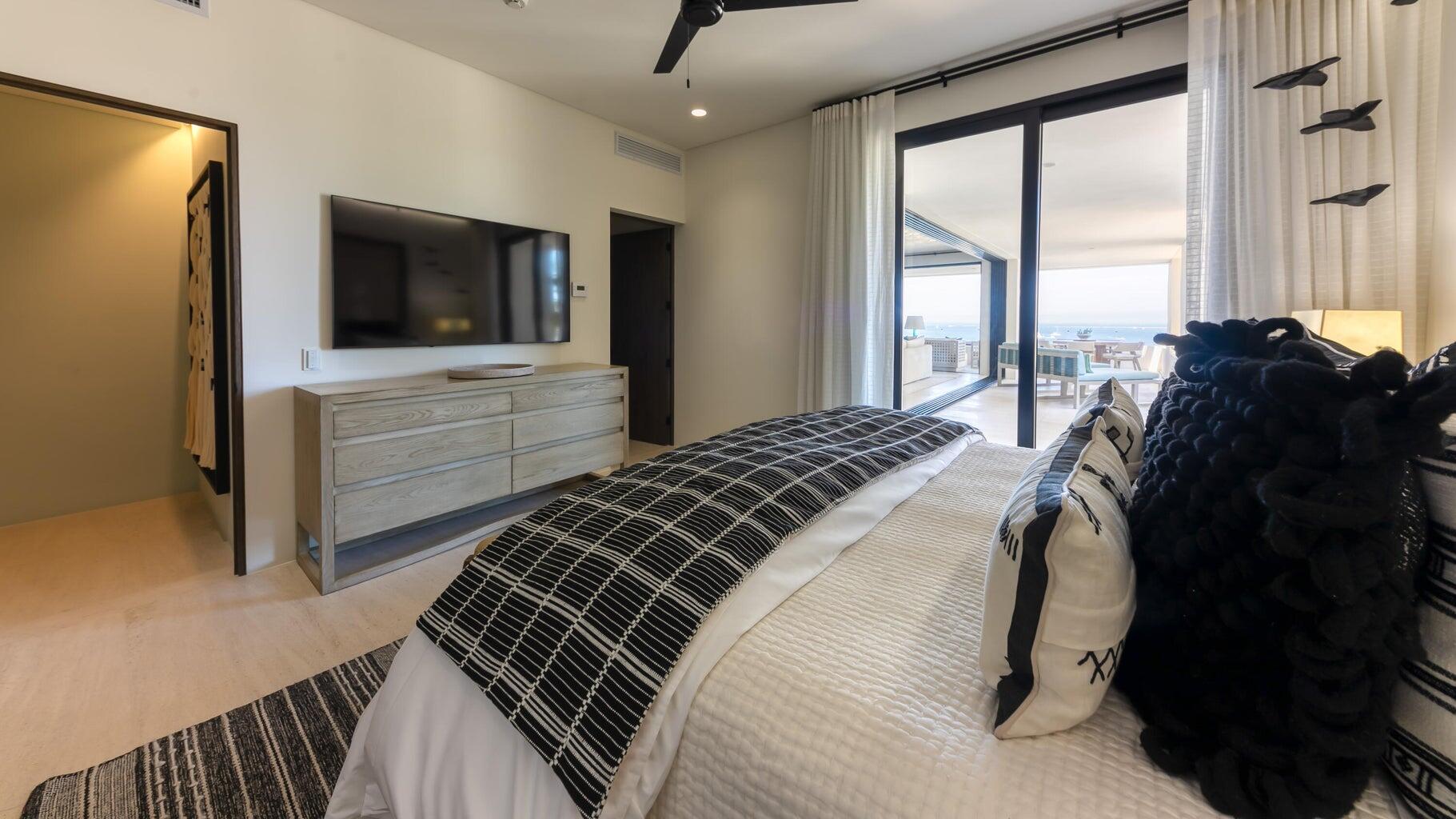 1 Homes Cabo, Hacienda Beachclub Phase 2