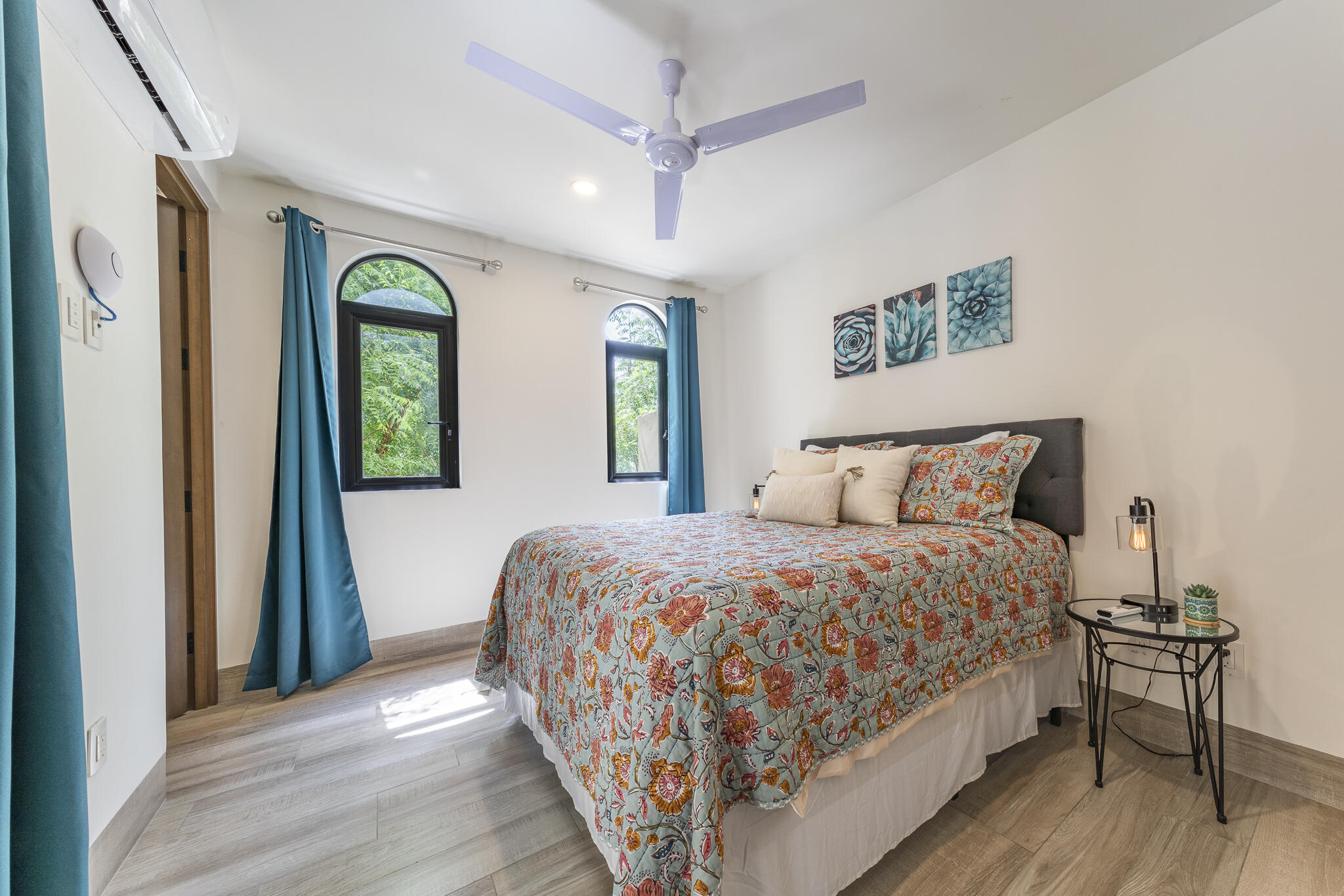 Pool View 2 BD Mavila Pueblito