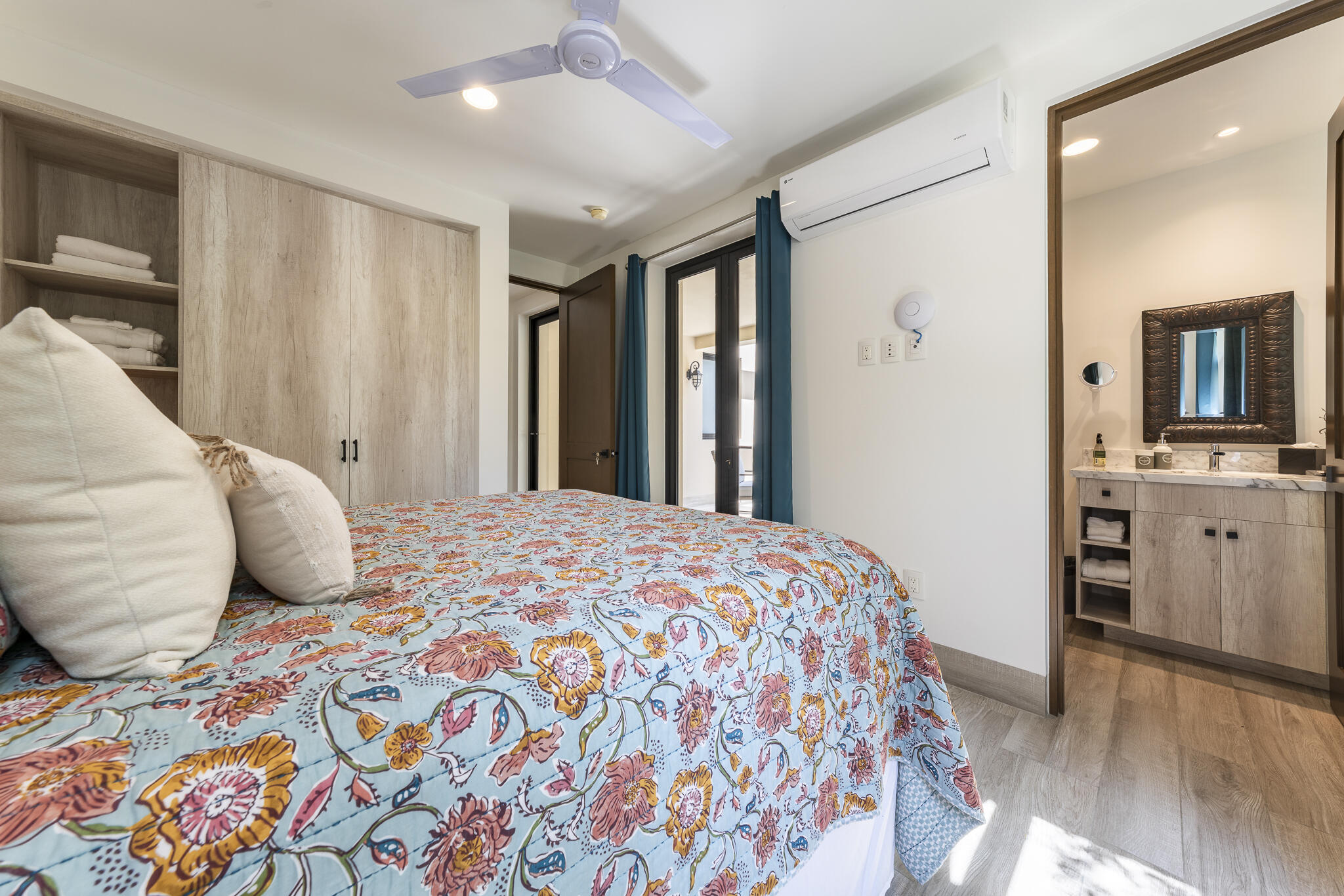 Pool View 2 BD Mavila Pueblito