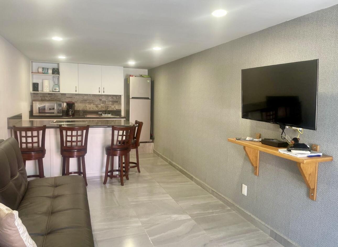 1921 C. 8 de Octubre, Loft 105 Morgan Residences