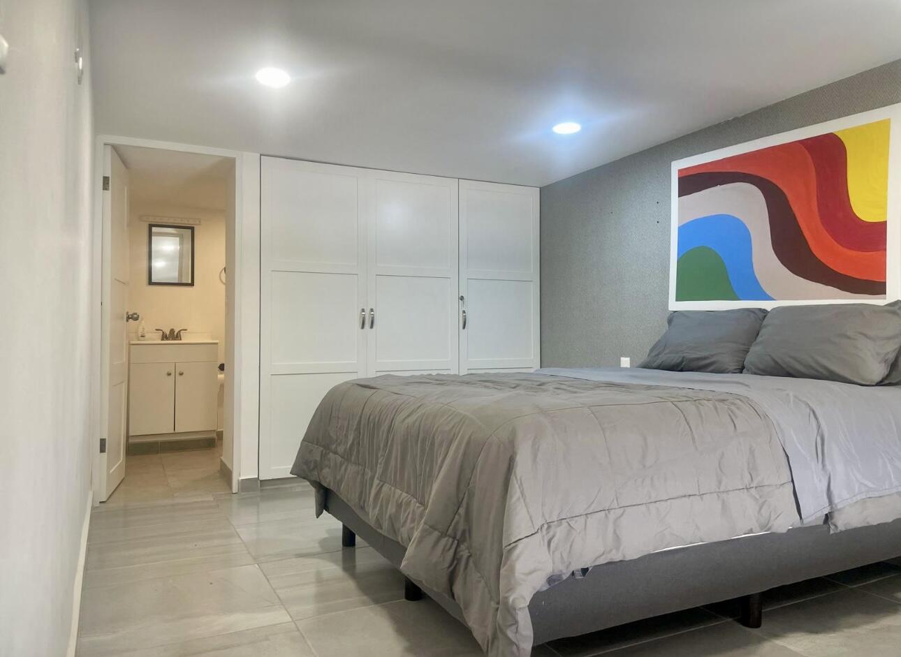 1921 C. 8 de Octubre, Loft 105 Morgan Residences