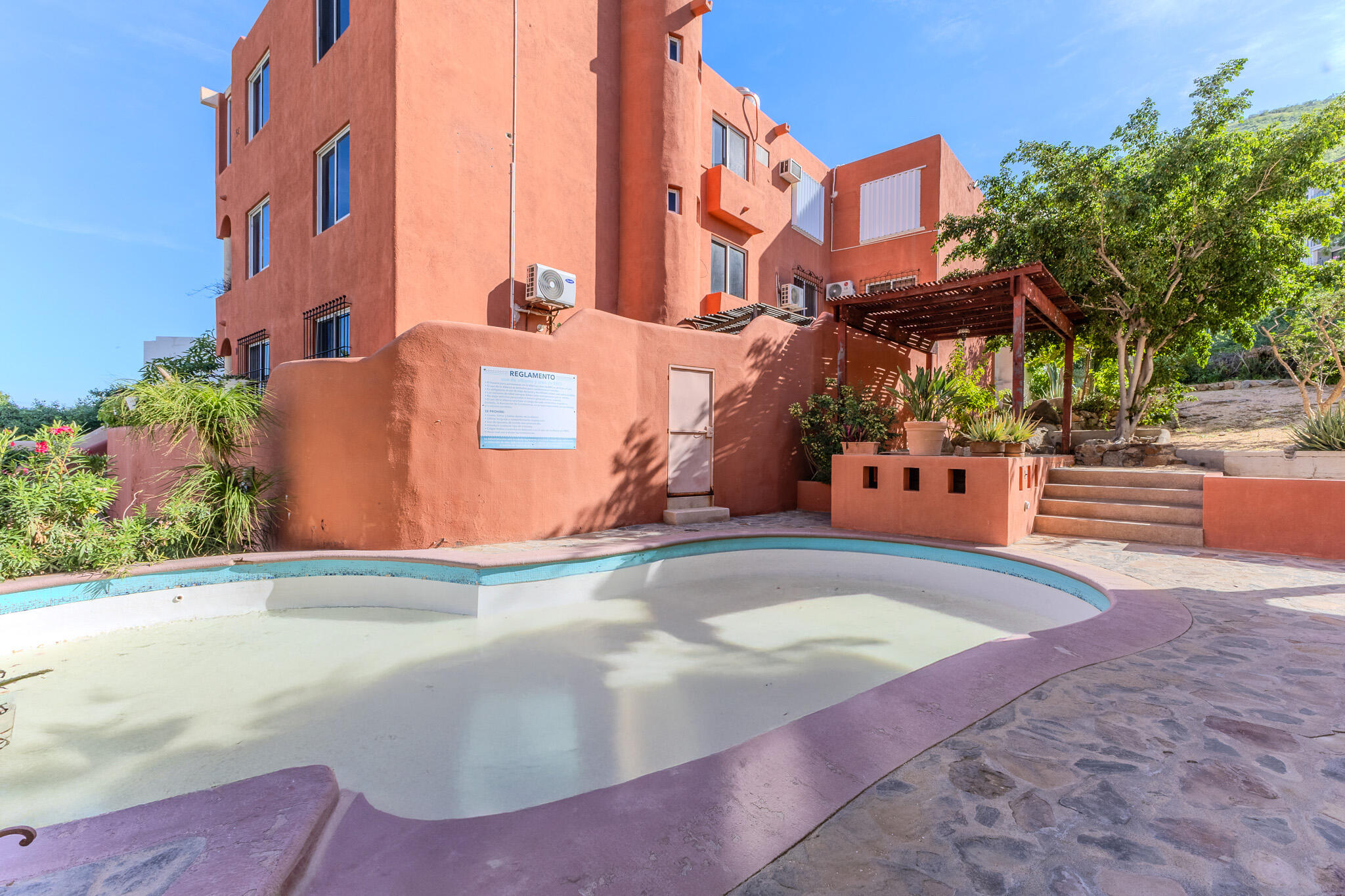 Miguel Angel Herrera, Downtown Cabo Living
