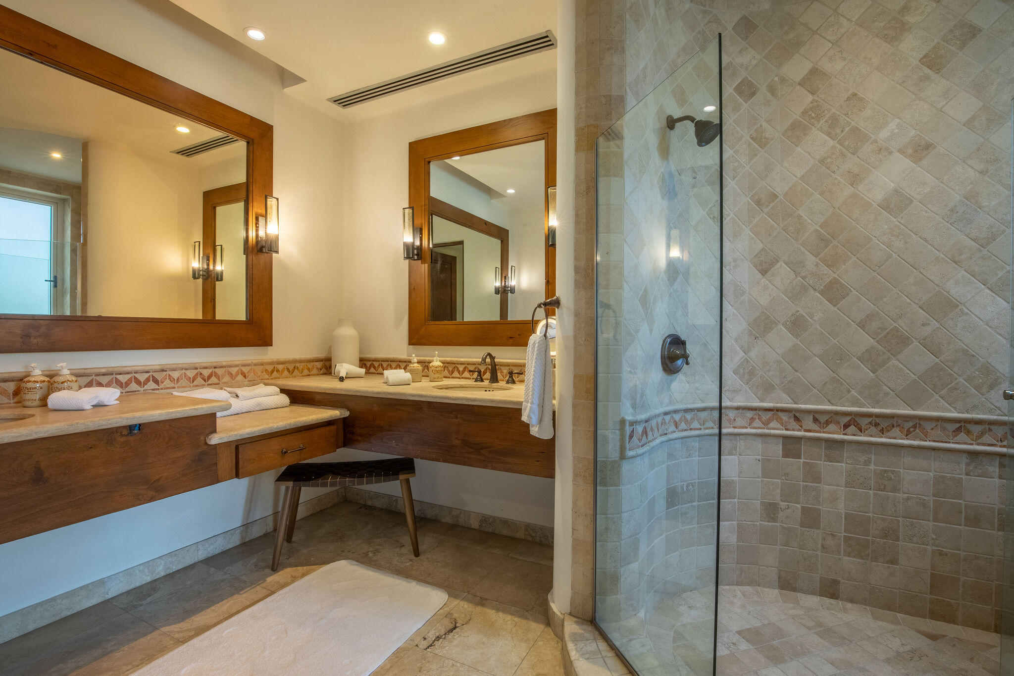 Ground Flr Esperanza Auberge Residences, APRE 2702