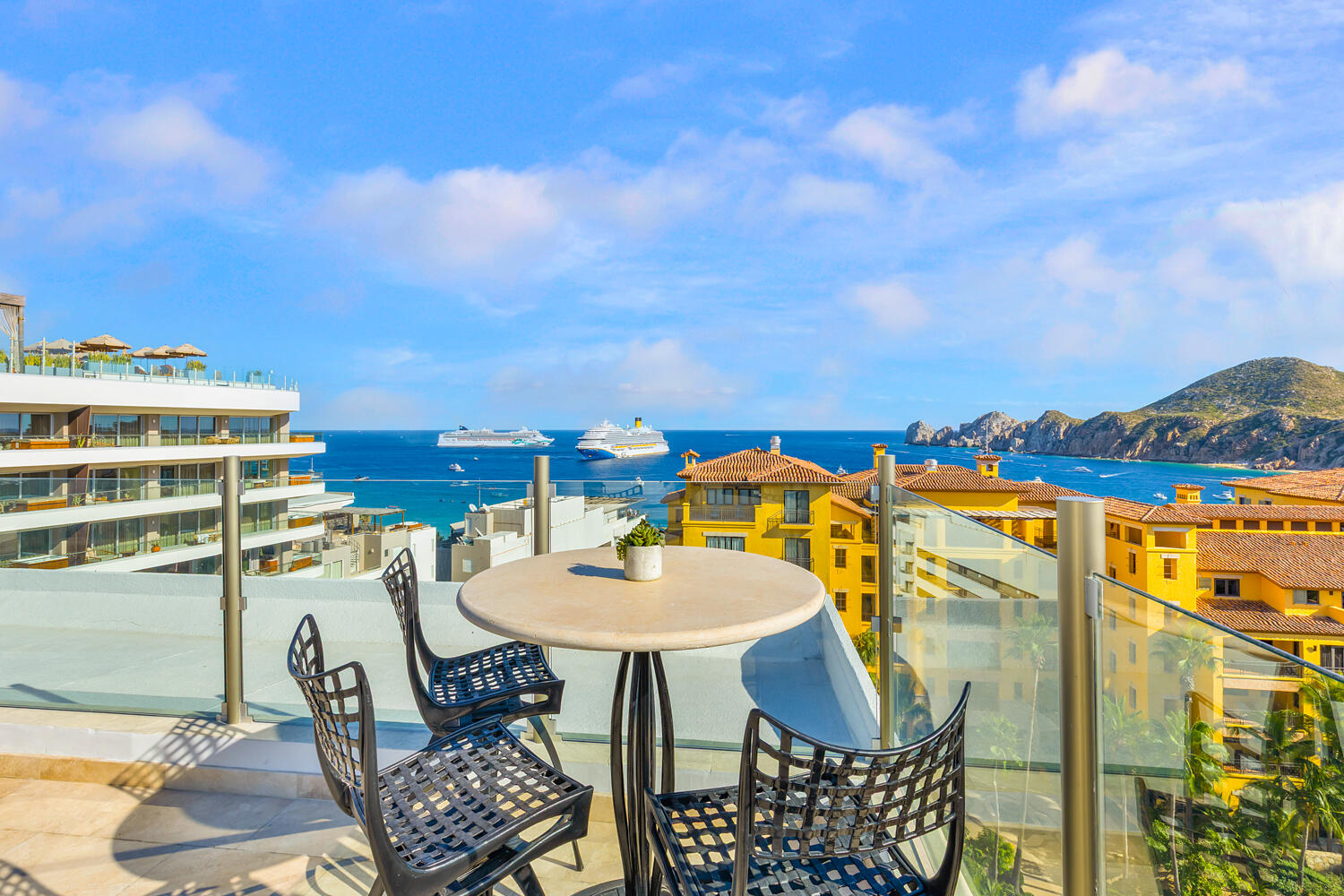 Private Rooftop Pool w/Terrace, Penthouse One Medano