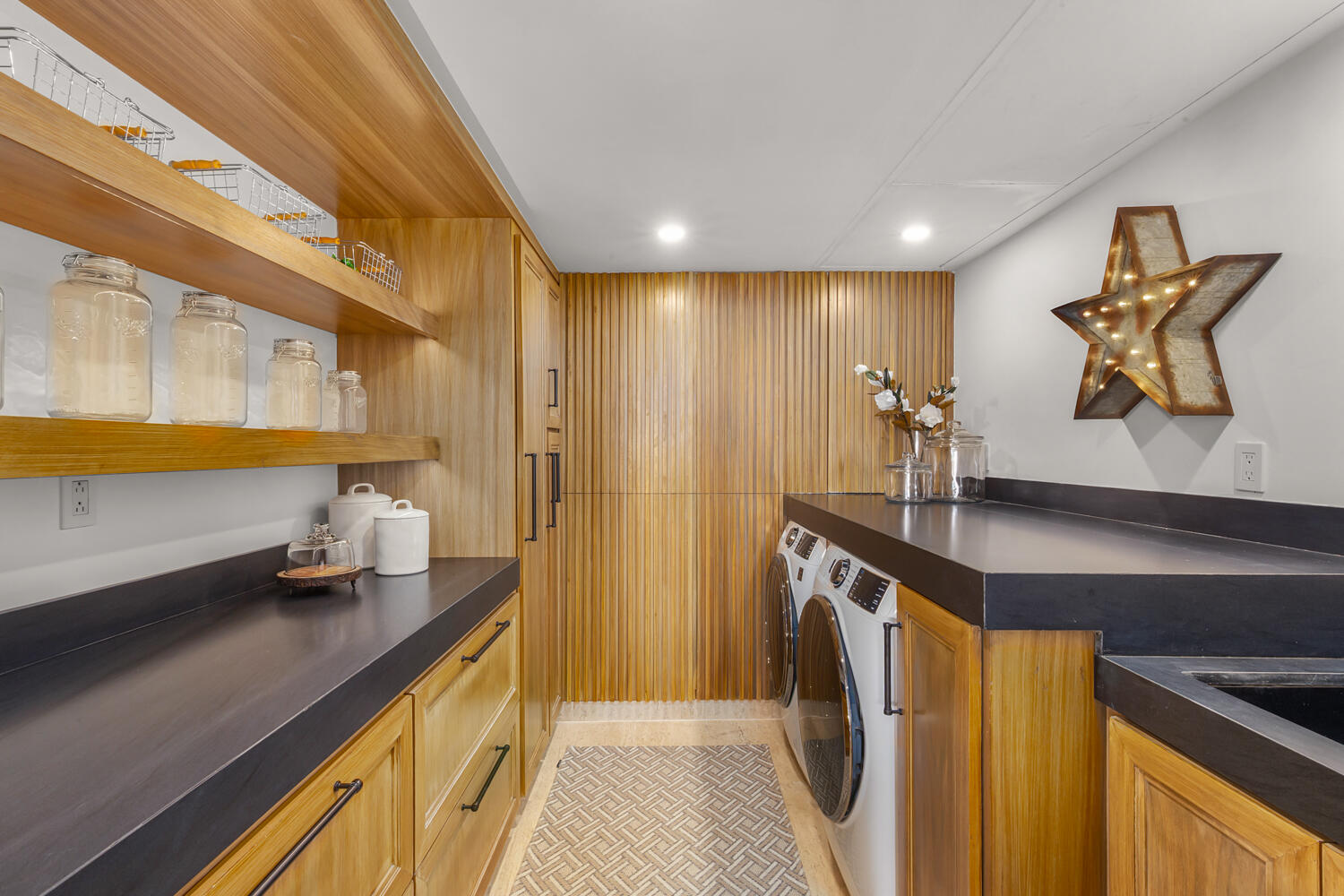 Private Rooftop Pool w/Terrace, Penthouse One Medano