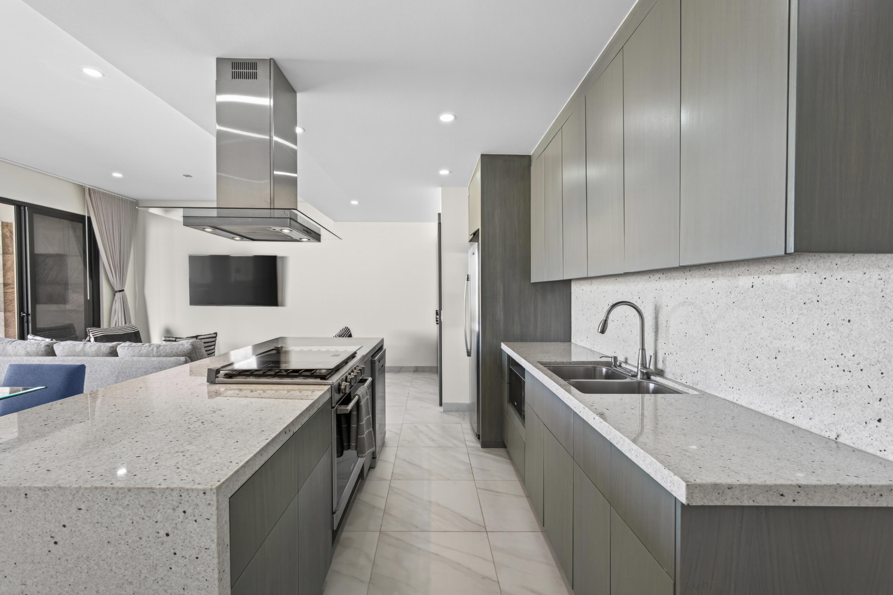 Ground Floor Condo Vistamare