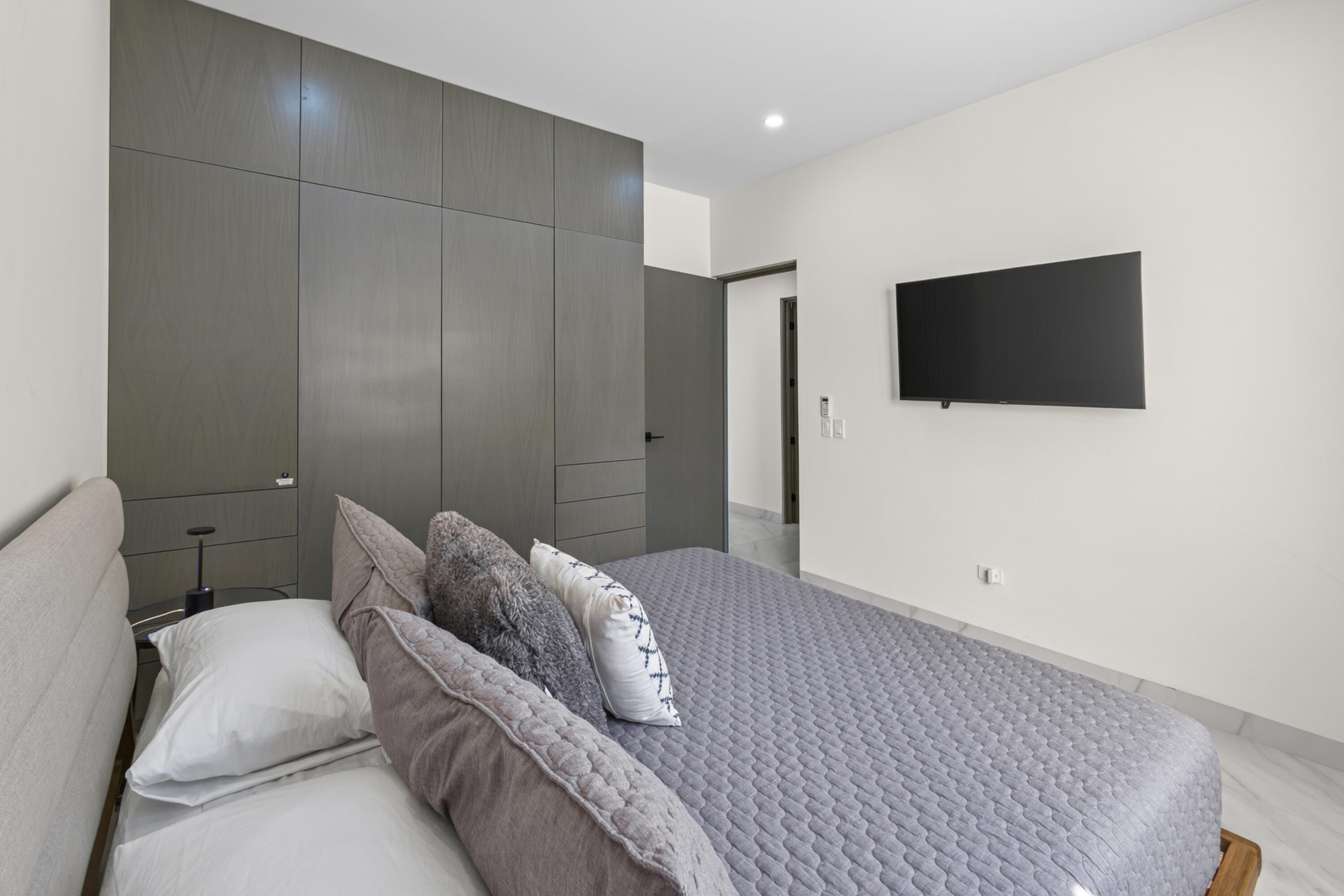 Ground Floor Condo Vistamare