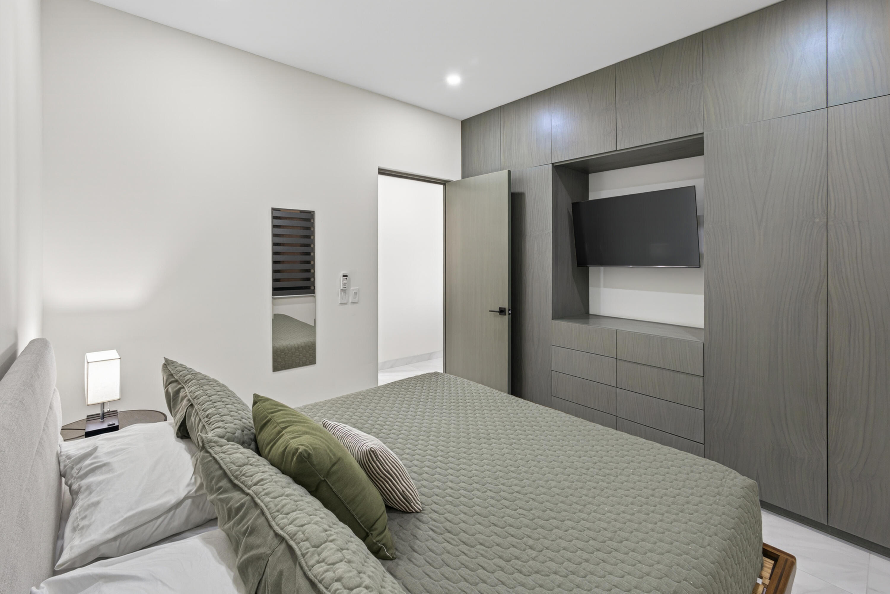 Ground Floor Condo Vistamare