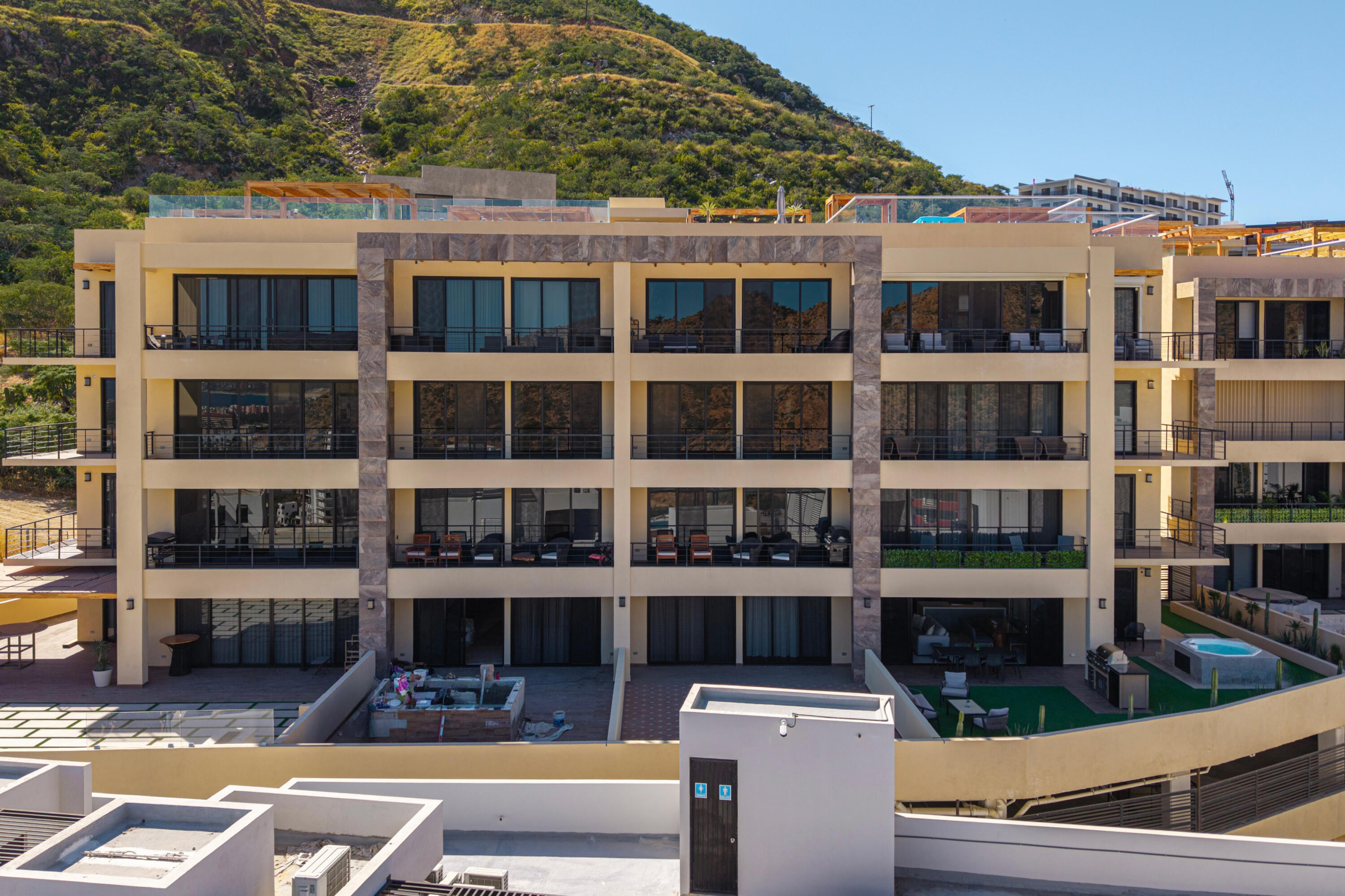 Ground Floor Condo Vistamare